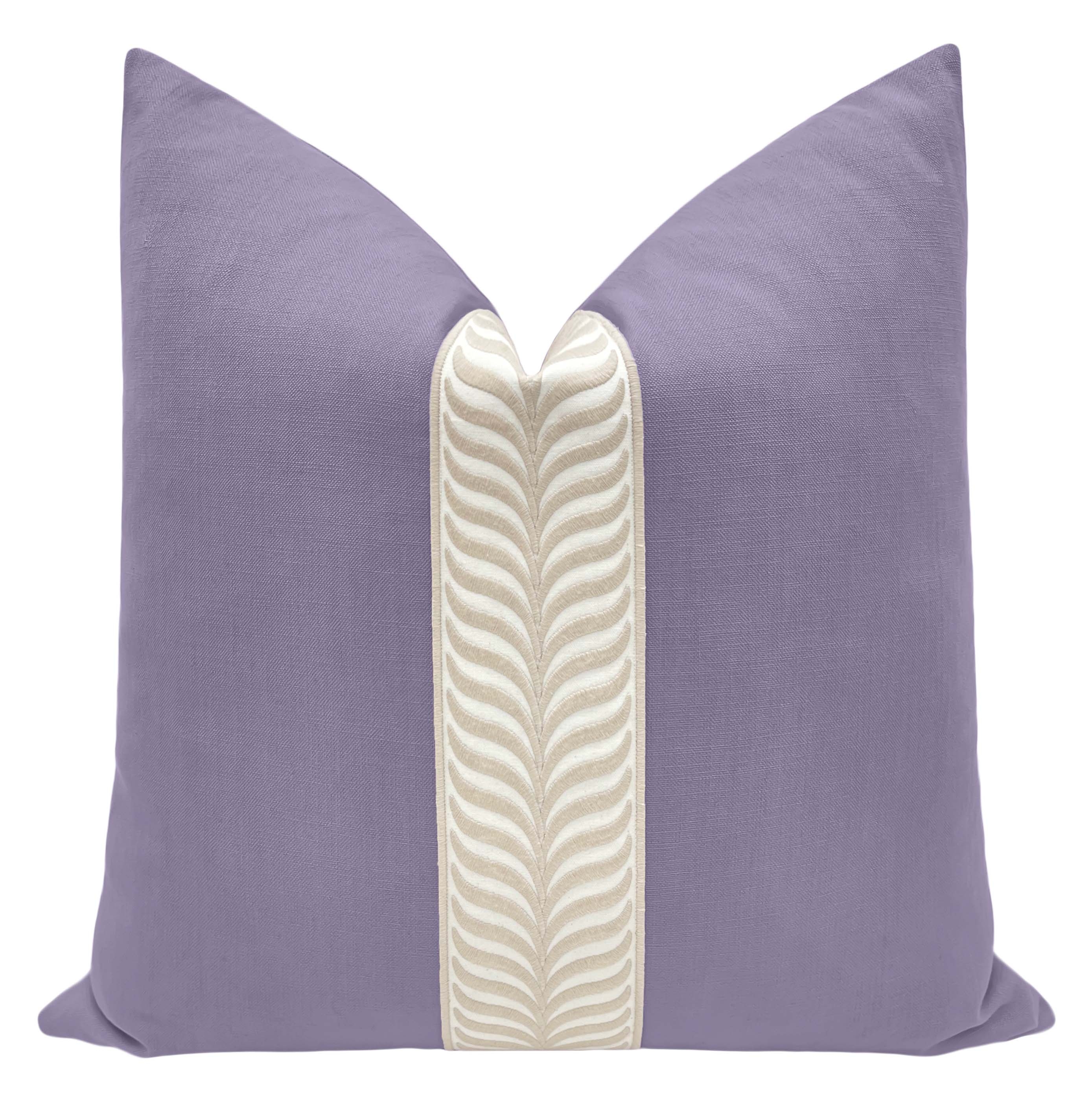 CLASSIC LINEN // WISTERIA + TRELLIS TRIM // NATURAL - Sample 4" X 4" - Image 0