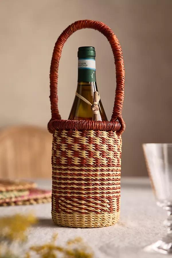 Woven Vetiver Grass Wine Bottle Holder - Image 0