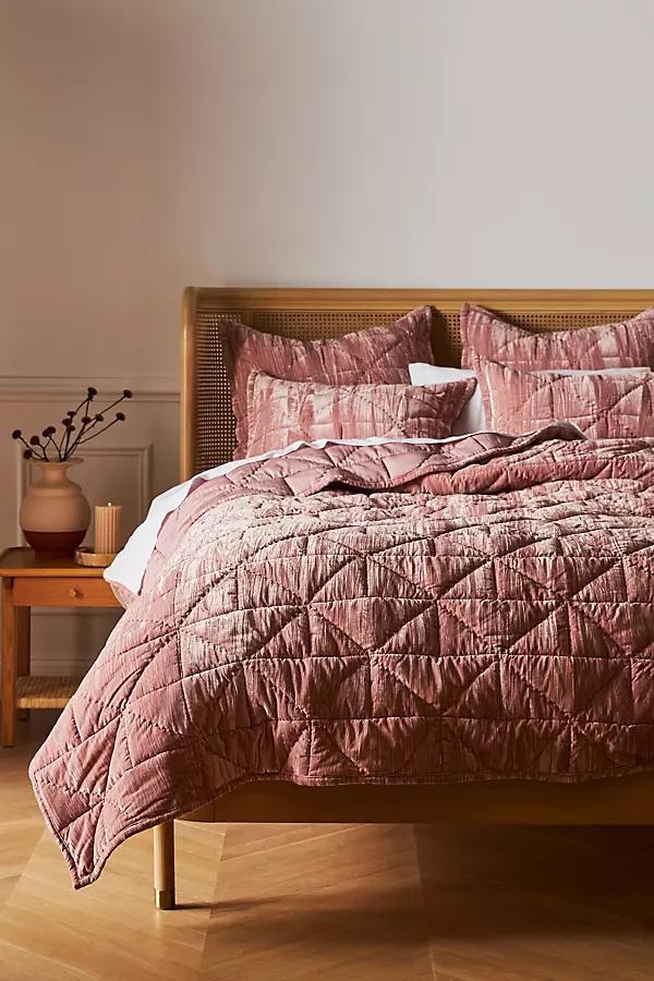 Plush Crushed Velvet Quilt - Image 0