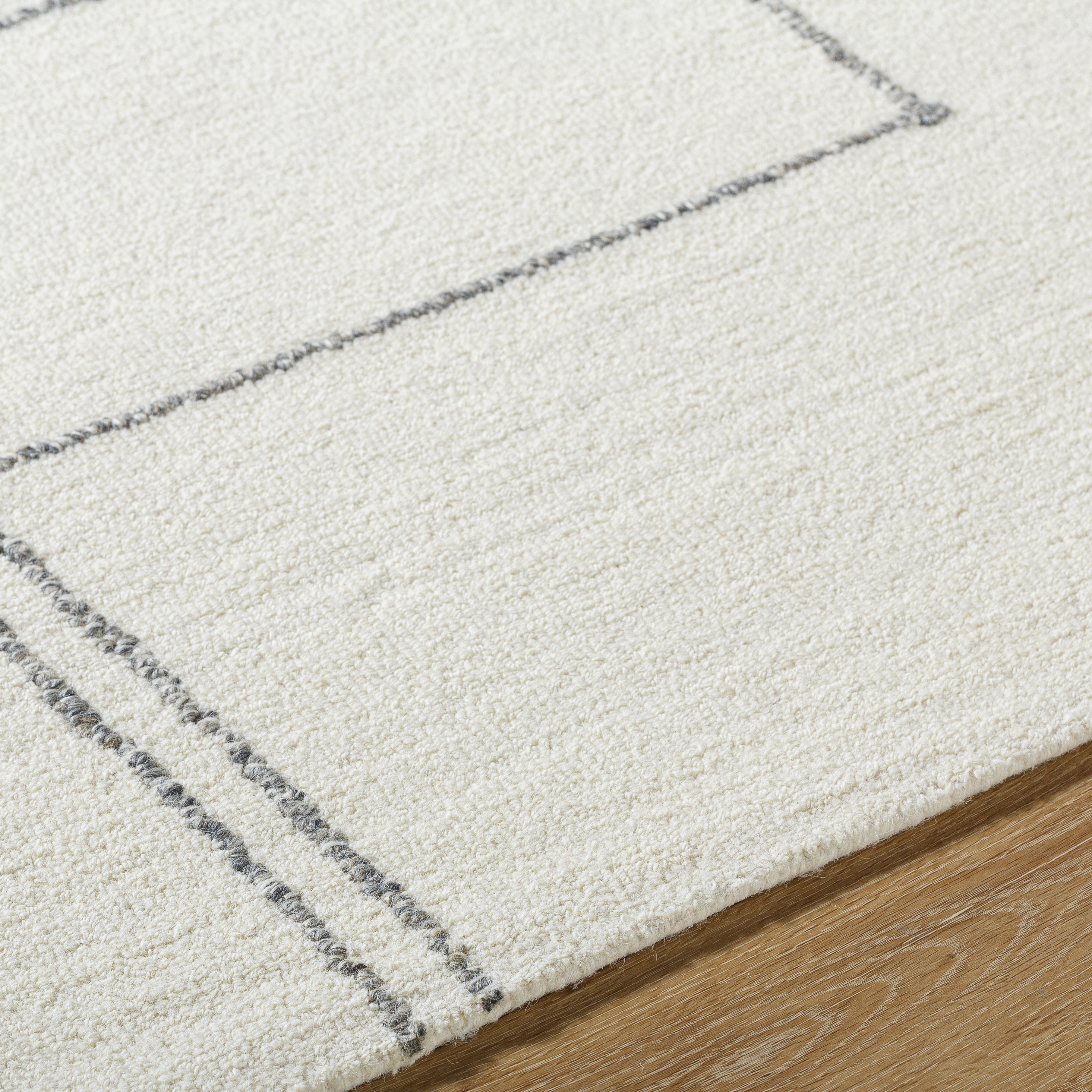 Livabliss Falcao Beige Indoor 5' x 7'6" Handmade Rug - Image 2