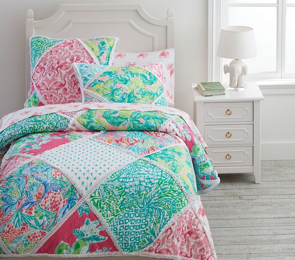 Lilly Pulitzer Party Patchwork Quilt, Full/Queen Bedding Set - Image 0