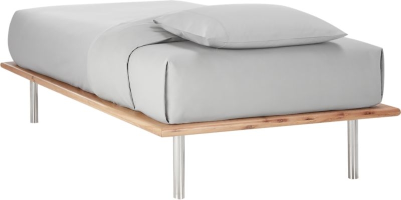 Simms Queen Natural Wood Platform Bed - Image 6
