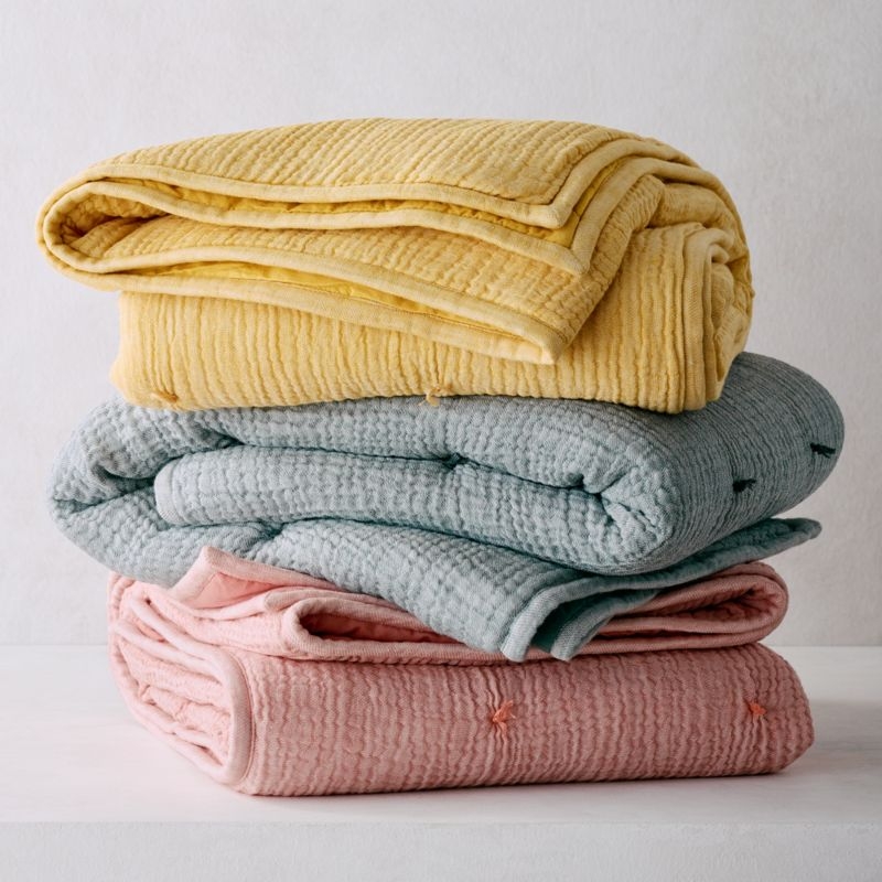 Aire Crinkle Pink Organic Cotton Baby Crib Quilt - Image 2