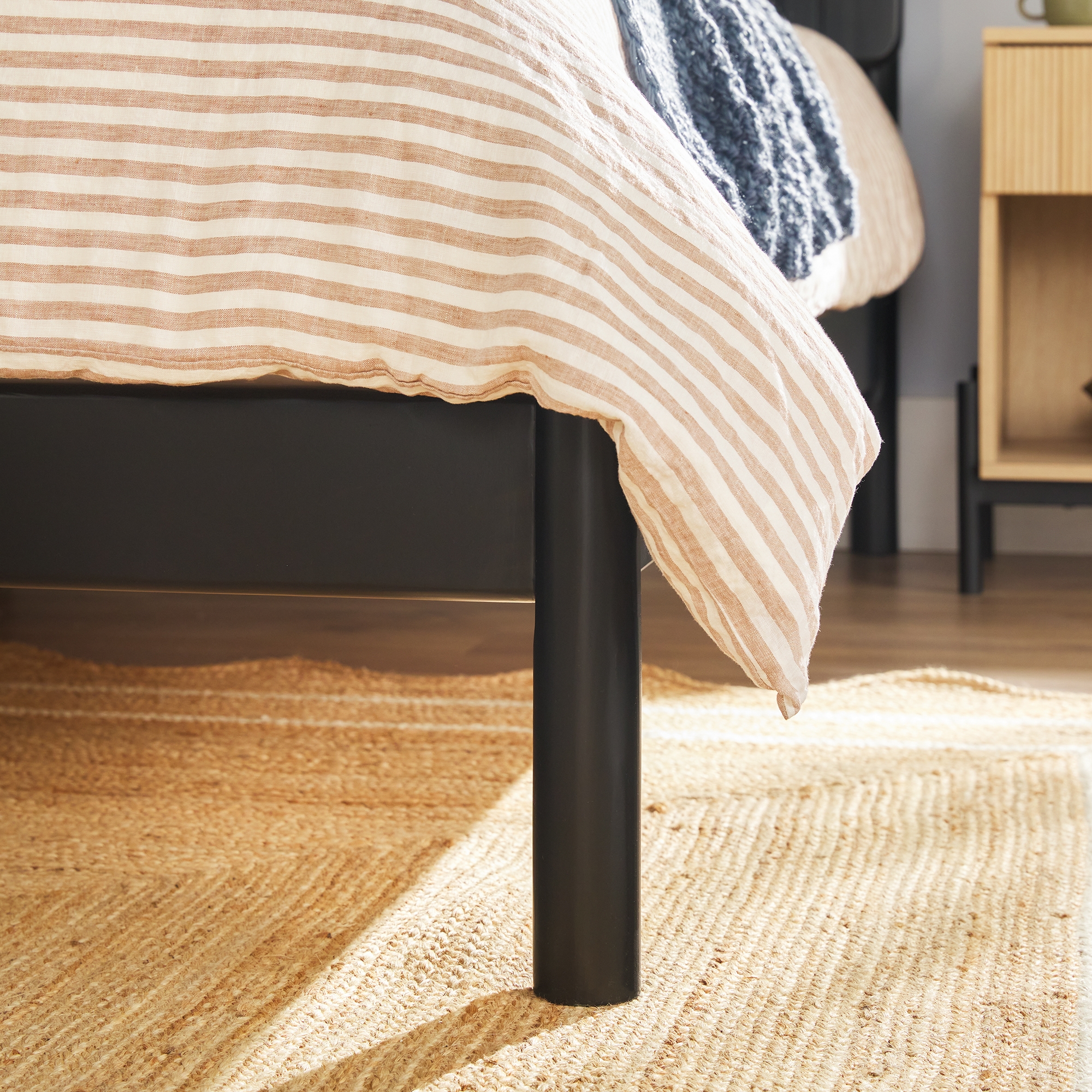 Transitional Solid Wood Platform King Bed - Black - Image 5