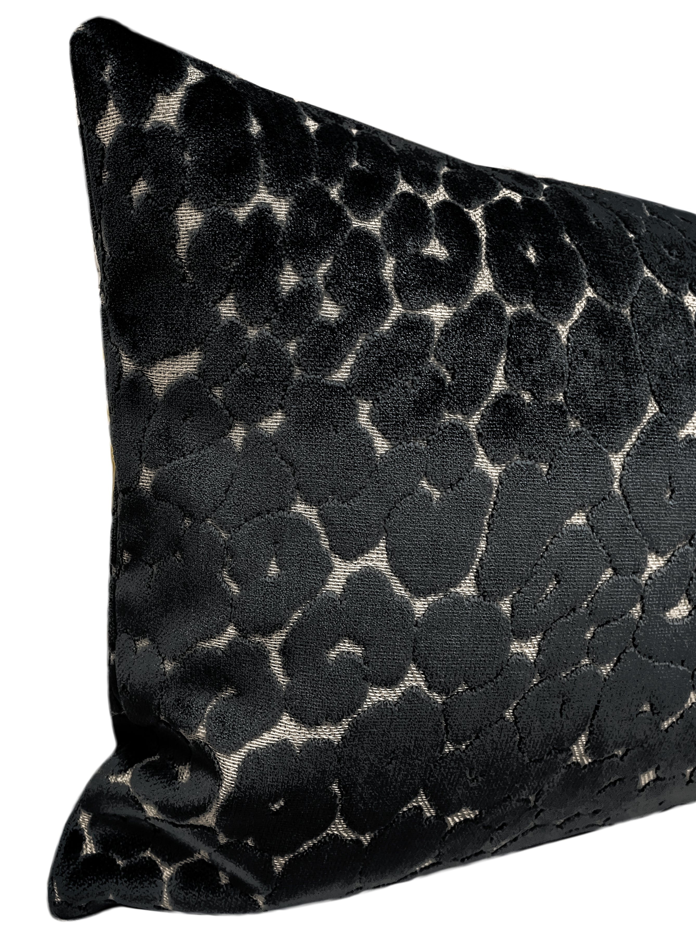 THE XL LUMBAR :: LEOPARD CUT VELVET // NOIR - 14" X 48" - Image 4
