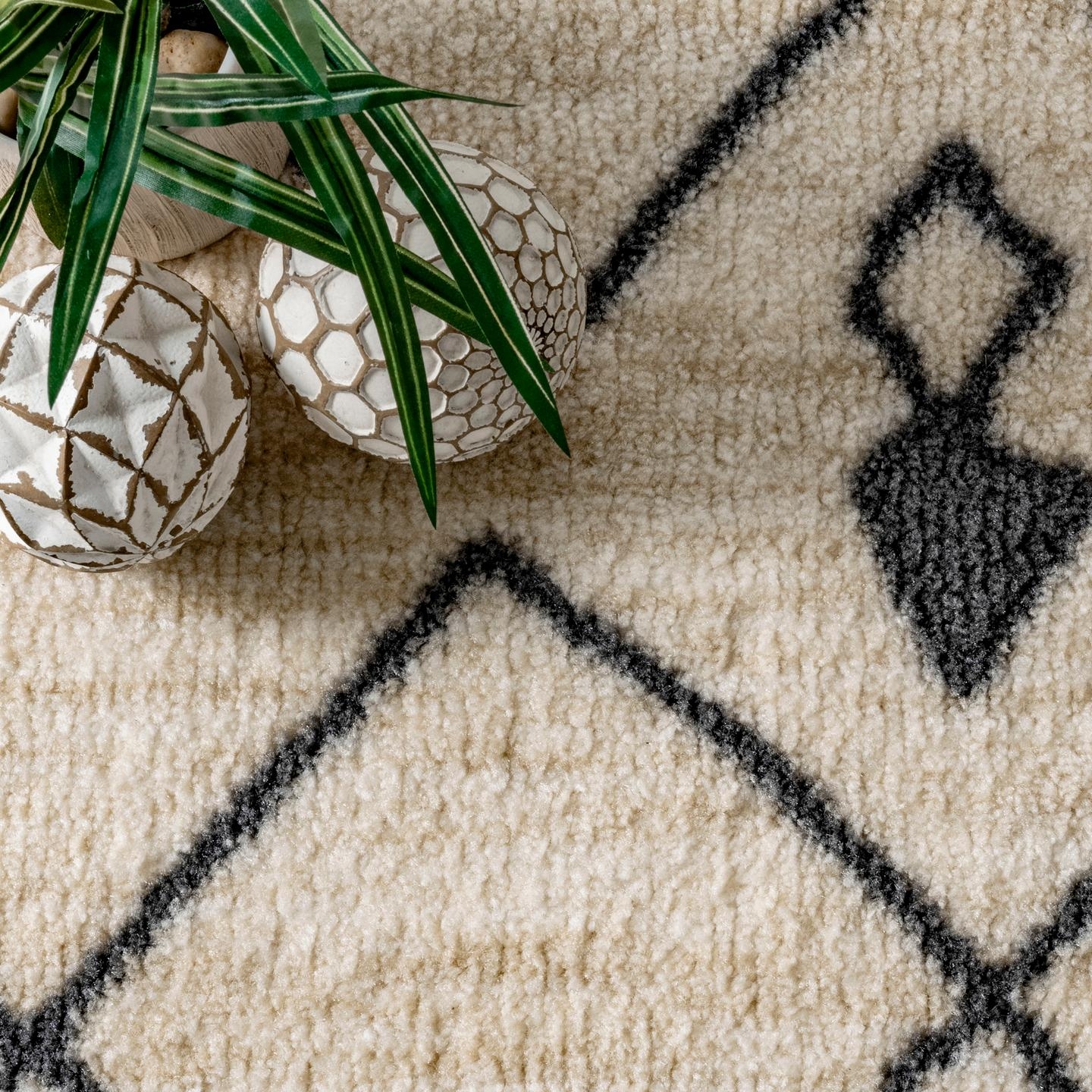 Dani Moroccan Trellis Area Rug - Image 5