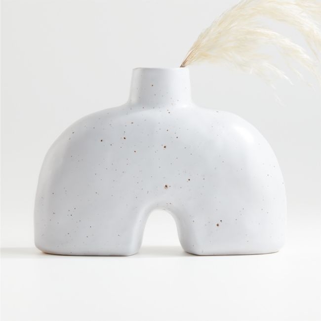 Kinai Small Arc Abstract Vase - Image 0