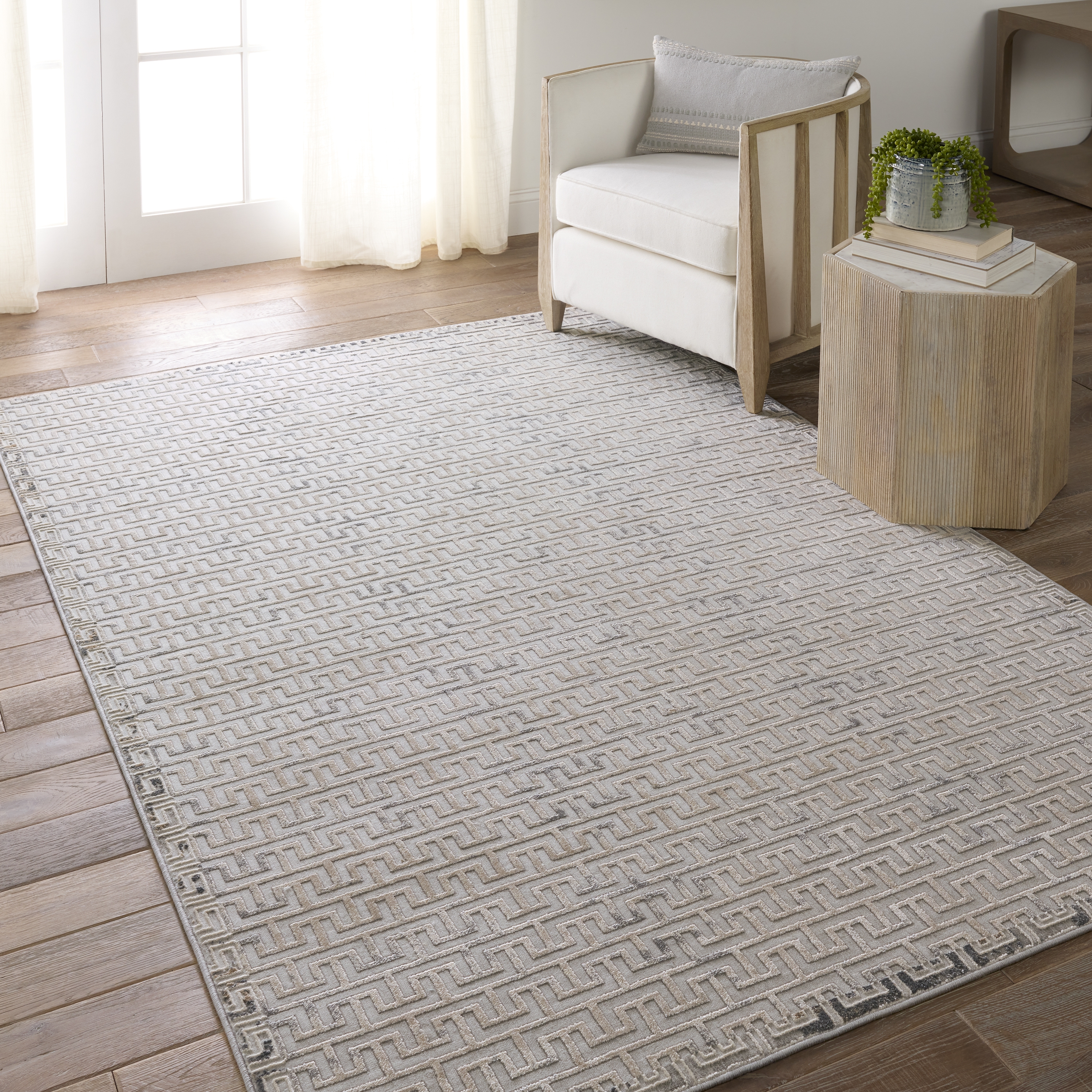 Baxley Geometric Gray/ Beige Area Rug (7'10"X10') - Image 4