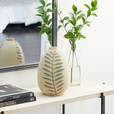 Tarawa Green/White Indoor / Outdoor Use Ceramic Table Vase - Image 0
