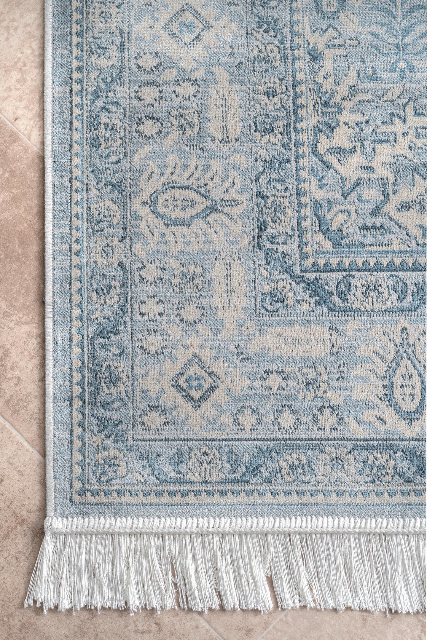 Vintage Medallion Amerie Fringe Rug Area Rug - Image 2