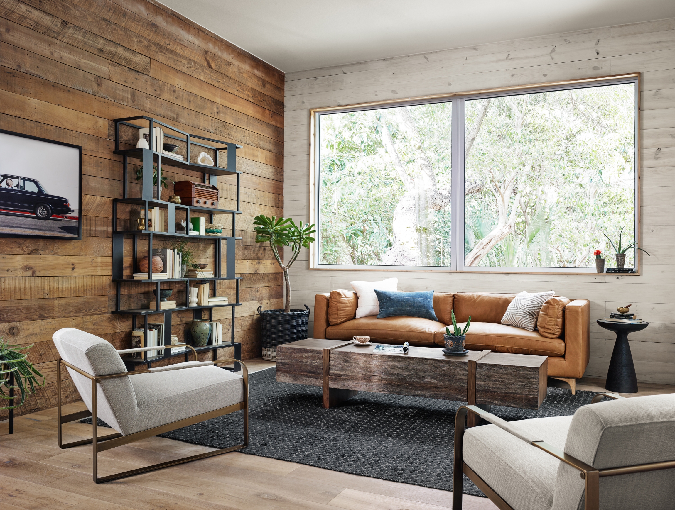 Marlow Mod Pedestal Table - Ash Glass - Image 7