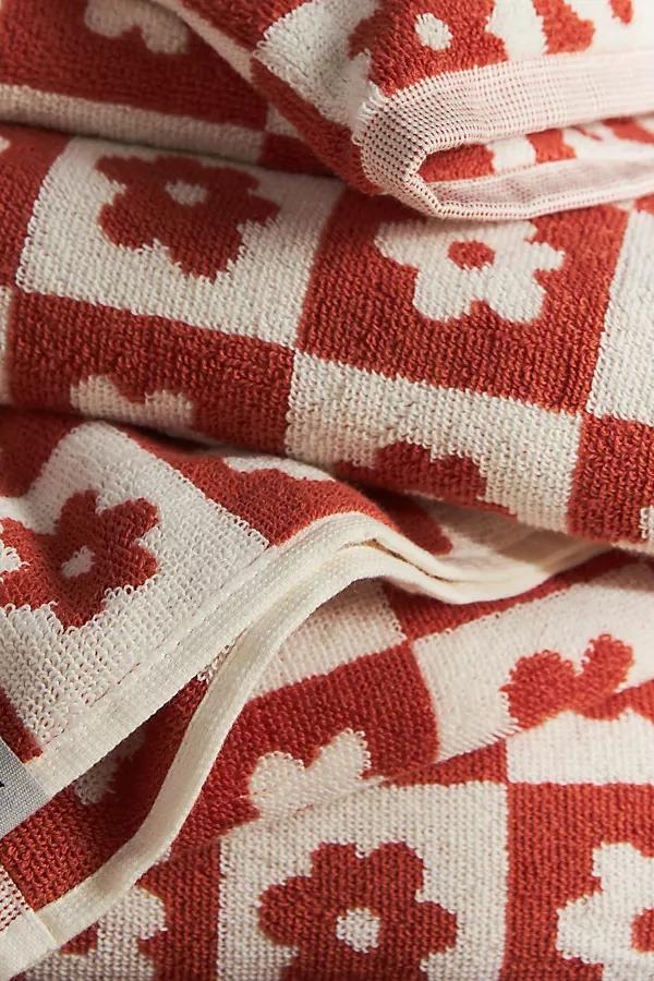 Gigi Bath Towel Collection - Image 0