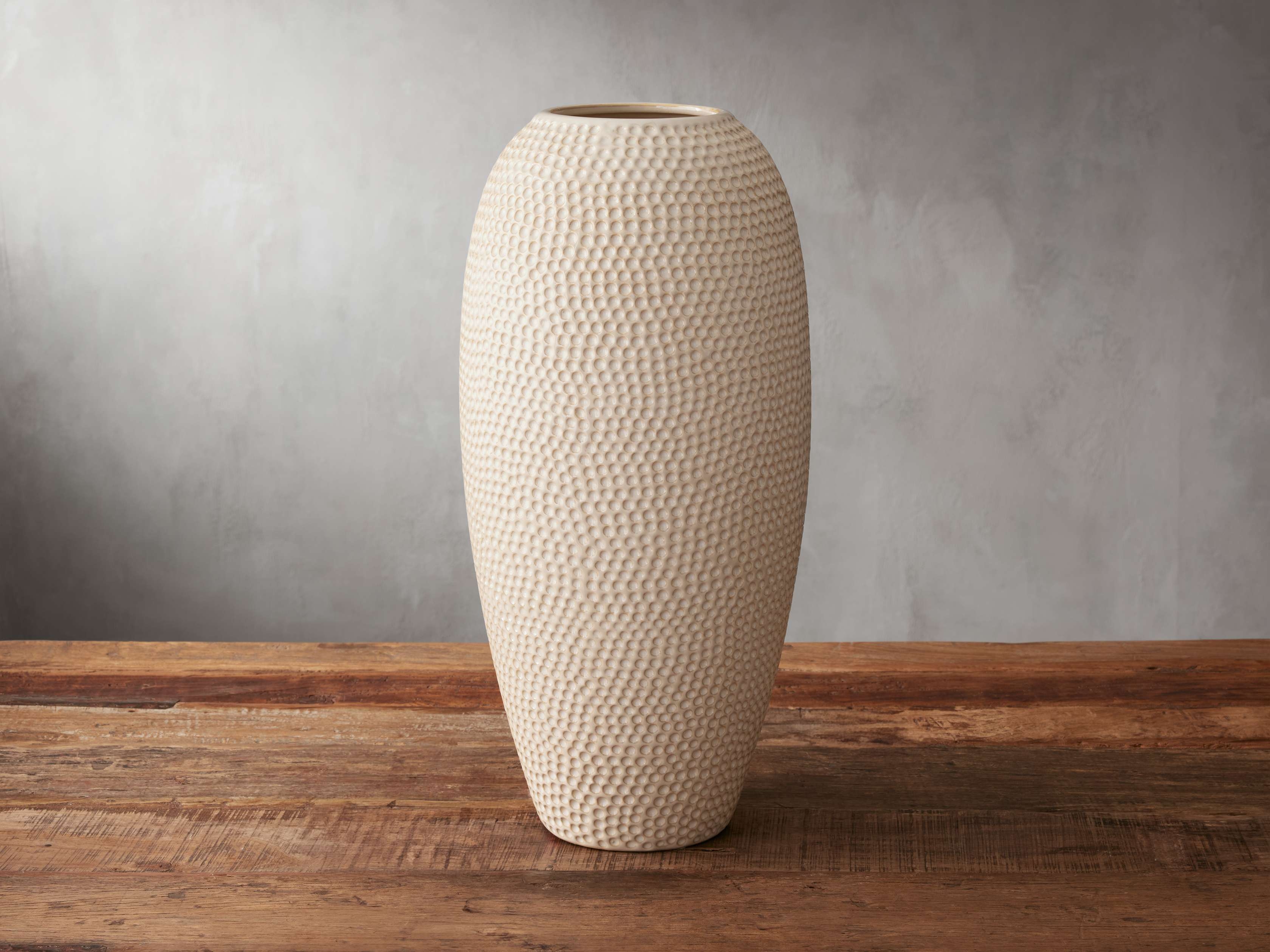 Eva Extra Large Vase in Ceramic White  Cream - Image 0
