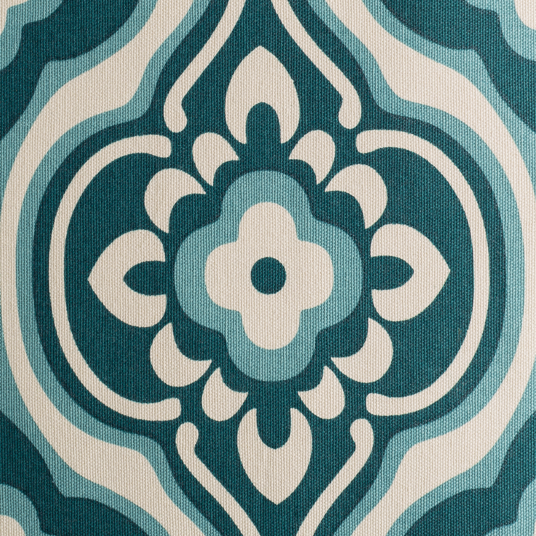 Trudy TRUD-7152 18"L x 18"W Down Filled Pillow - Image 2