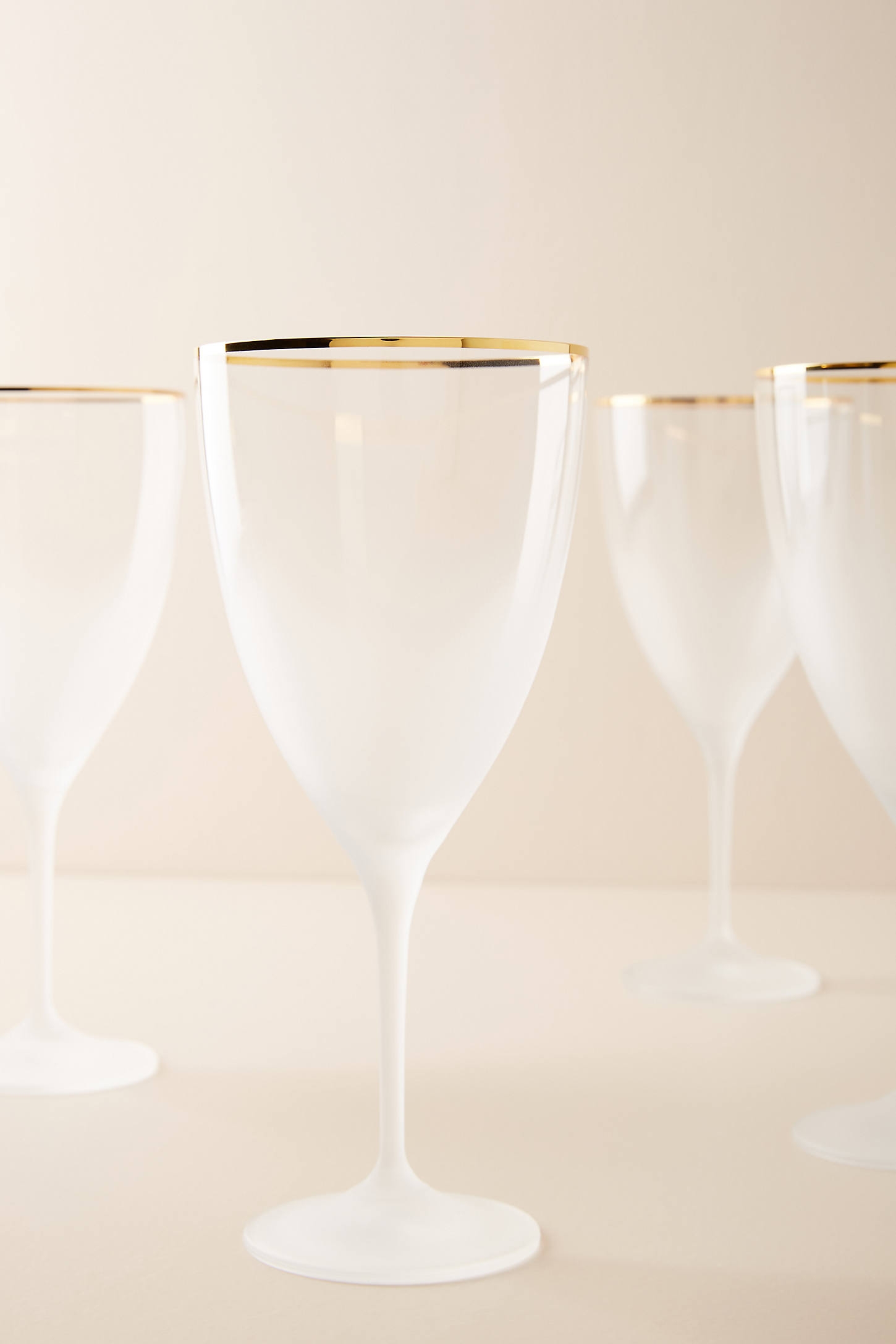 Dobra Wine Glasses, Set of 4 - Image 0