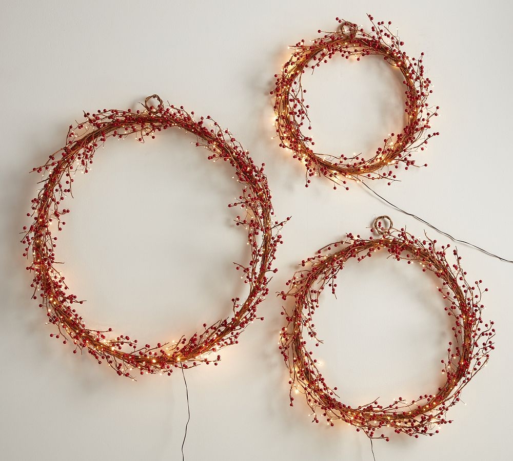 Handcrafted Rattan & Berry Wreaths with Twinkle Lights, Set of 3 Rings - Image 0