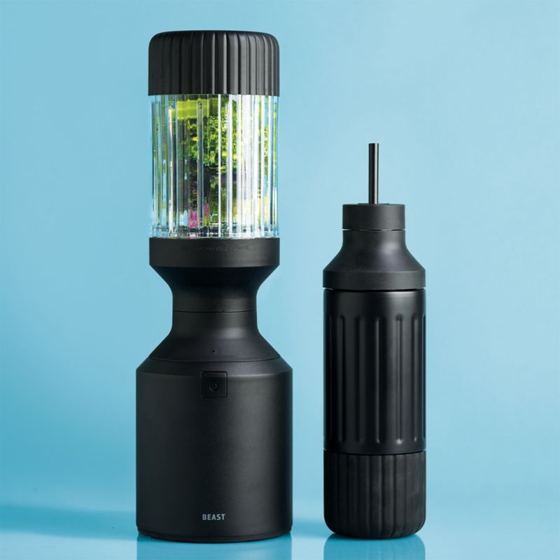 Beast® Blender Tonal in Carbon Black - Image 3