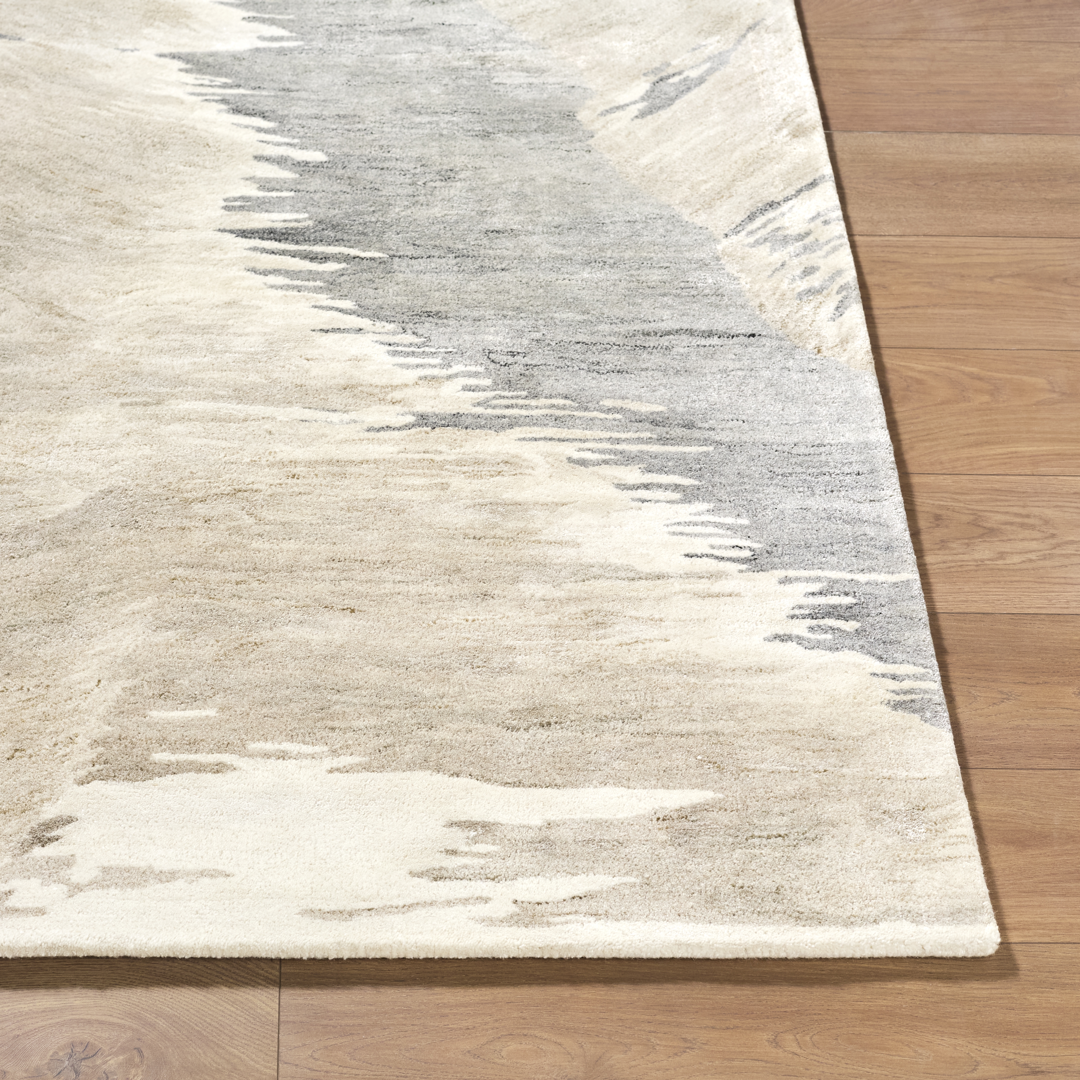 Diva  Indoor 8' x 10' Handmade Rug - Image 1