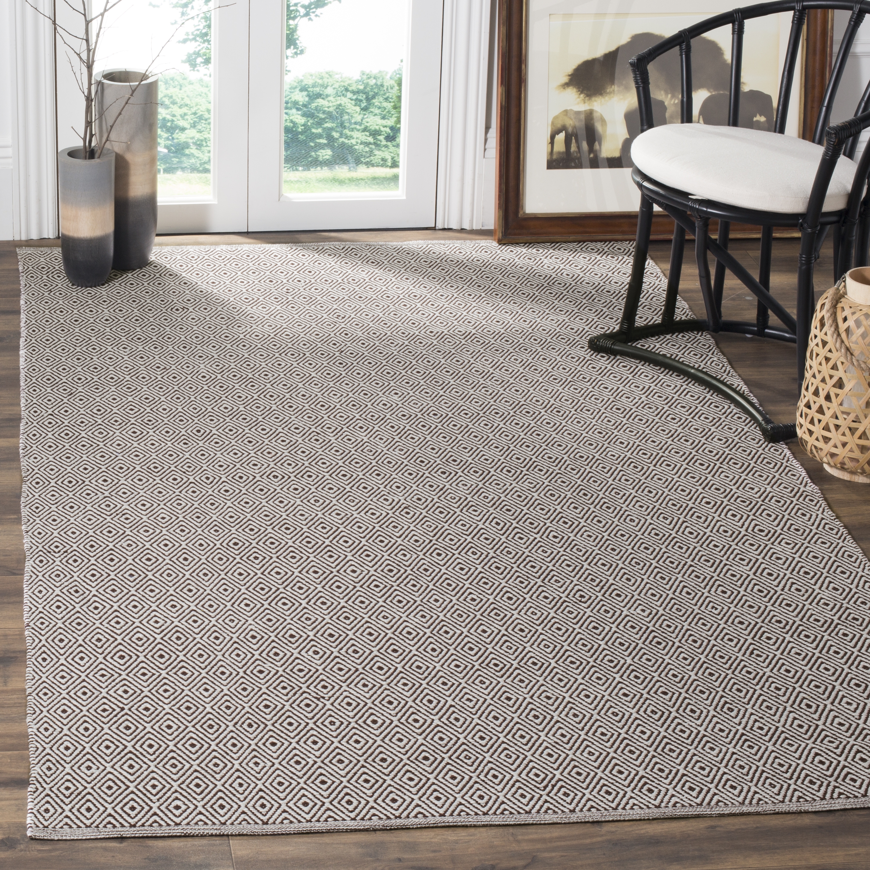 Arlo Home Hand Woven Area Rug, MTK515M, Ivory/Chocolate,  5' X 8' - Image 1