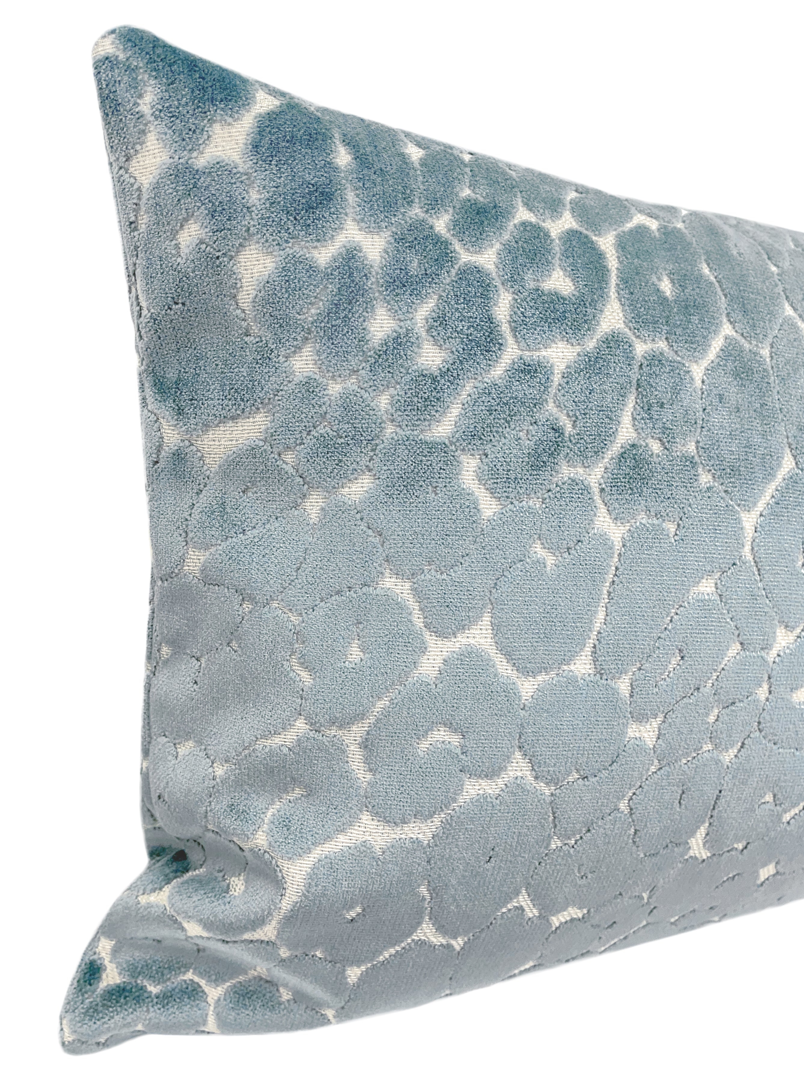 THE XL LUMBAR :: LEOPARD CUT VELVET // CERULEAN BLUE - 14" X 48" - Image 4