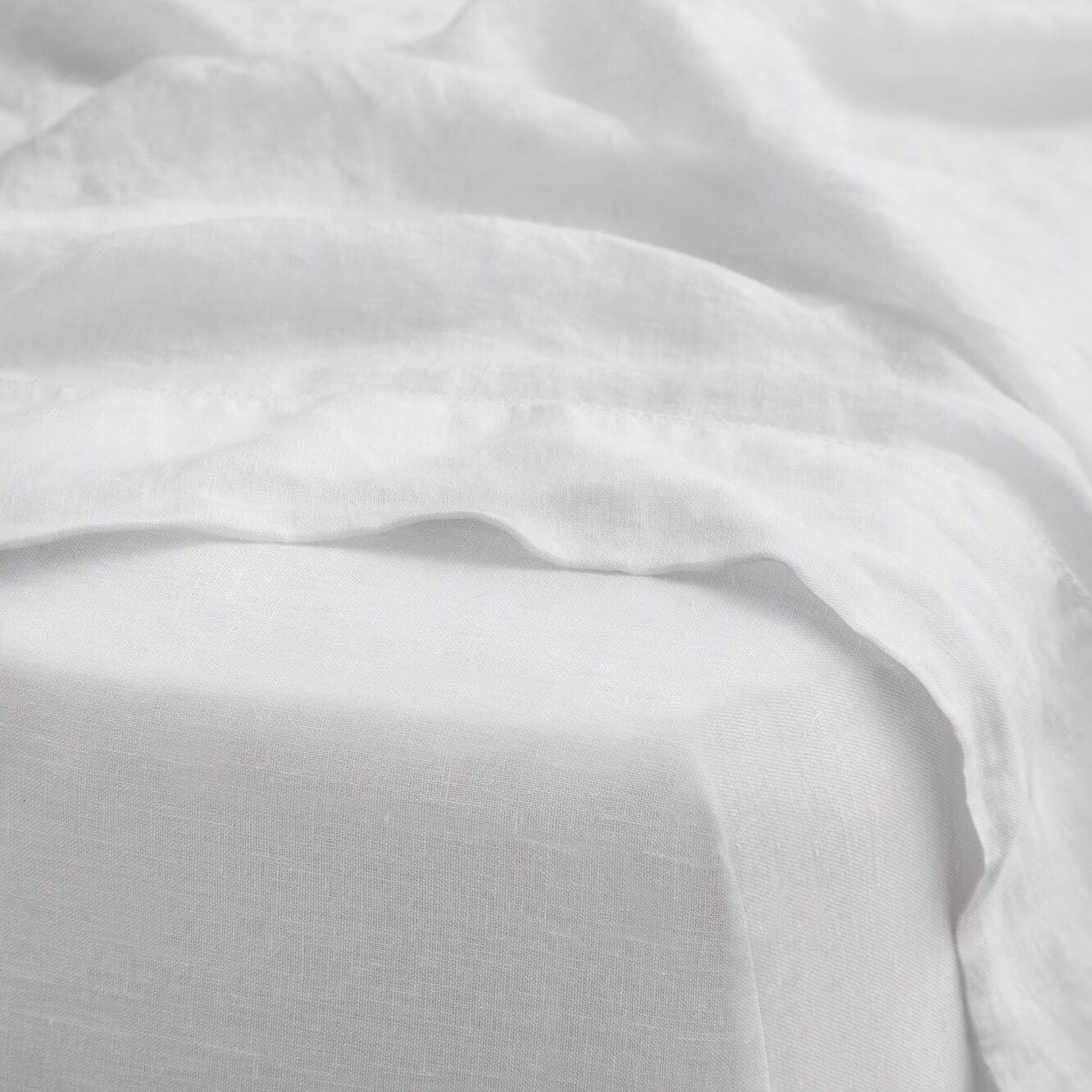 The Citizenry Stonewashed Linen Bed Sheet Set | Queen | Rose - Image 3