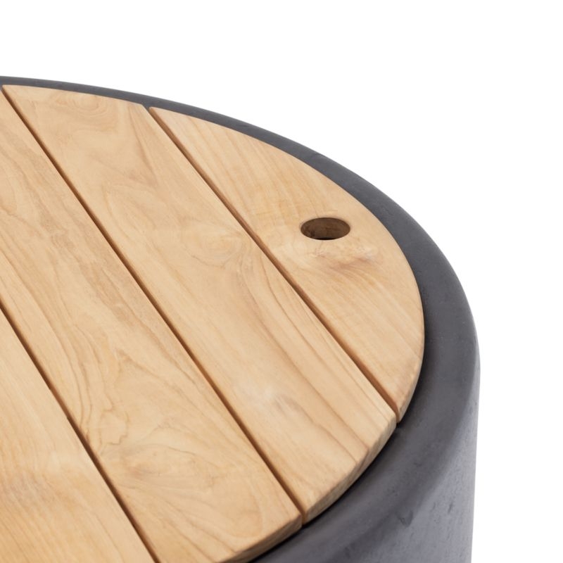 Neighbor ™ Rook Round Charcoal Natural Gas Fire Table - Image 4