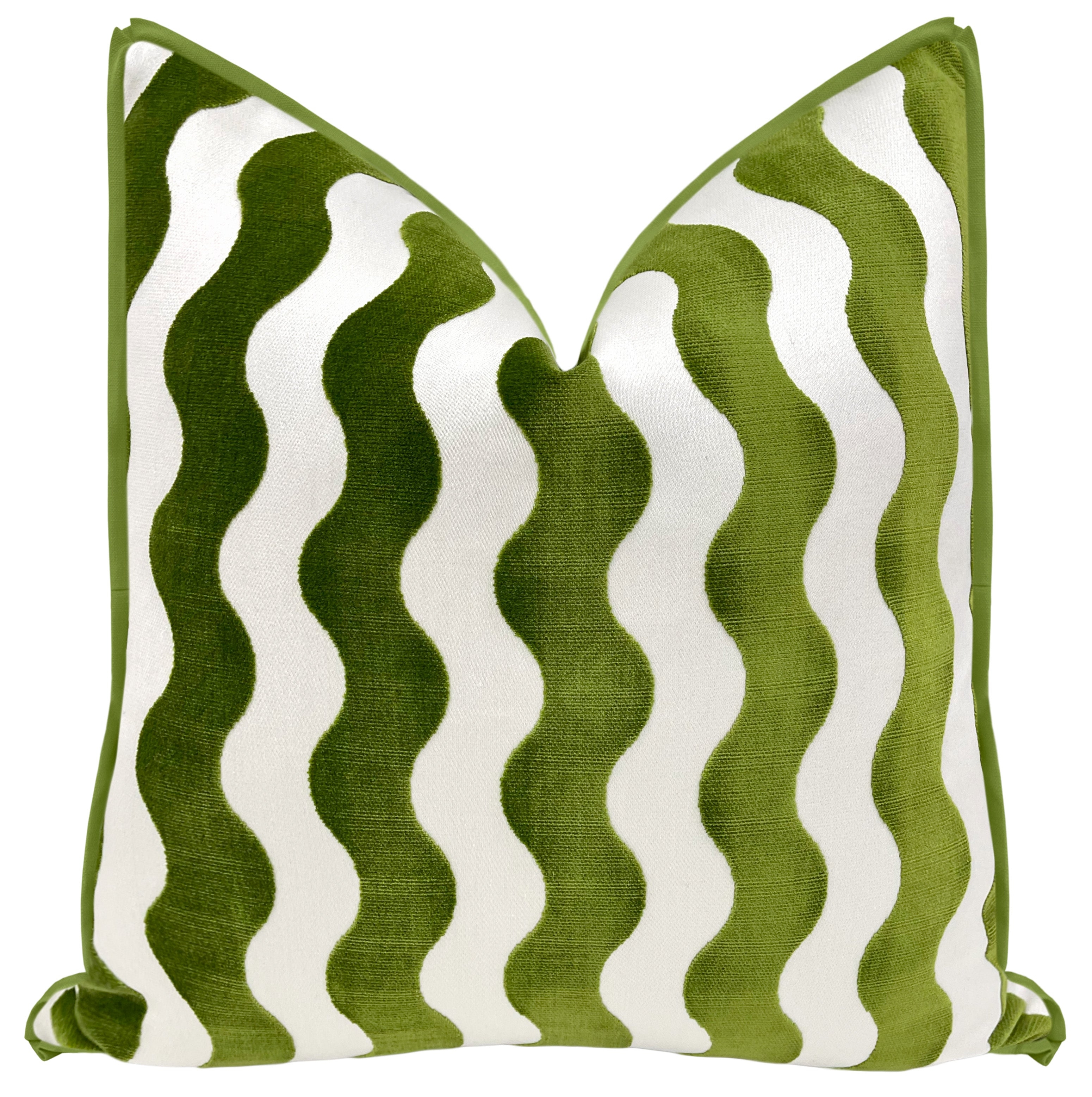 THE WAVE // LETTUCE | SCHUMACHER - 20" X 20" / BUTTERFLY FLANGE / Olive - Image 0