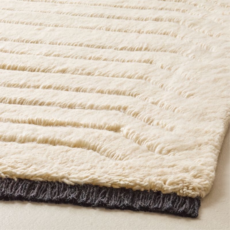 Tovar Handloomed Warm White New Zealand Wool Area Rug 5'X8' - Image 4