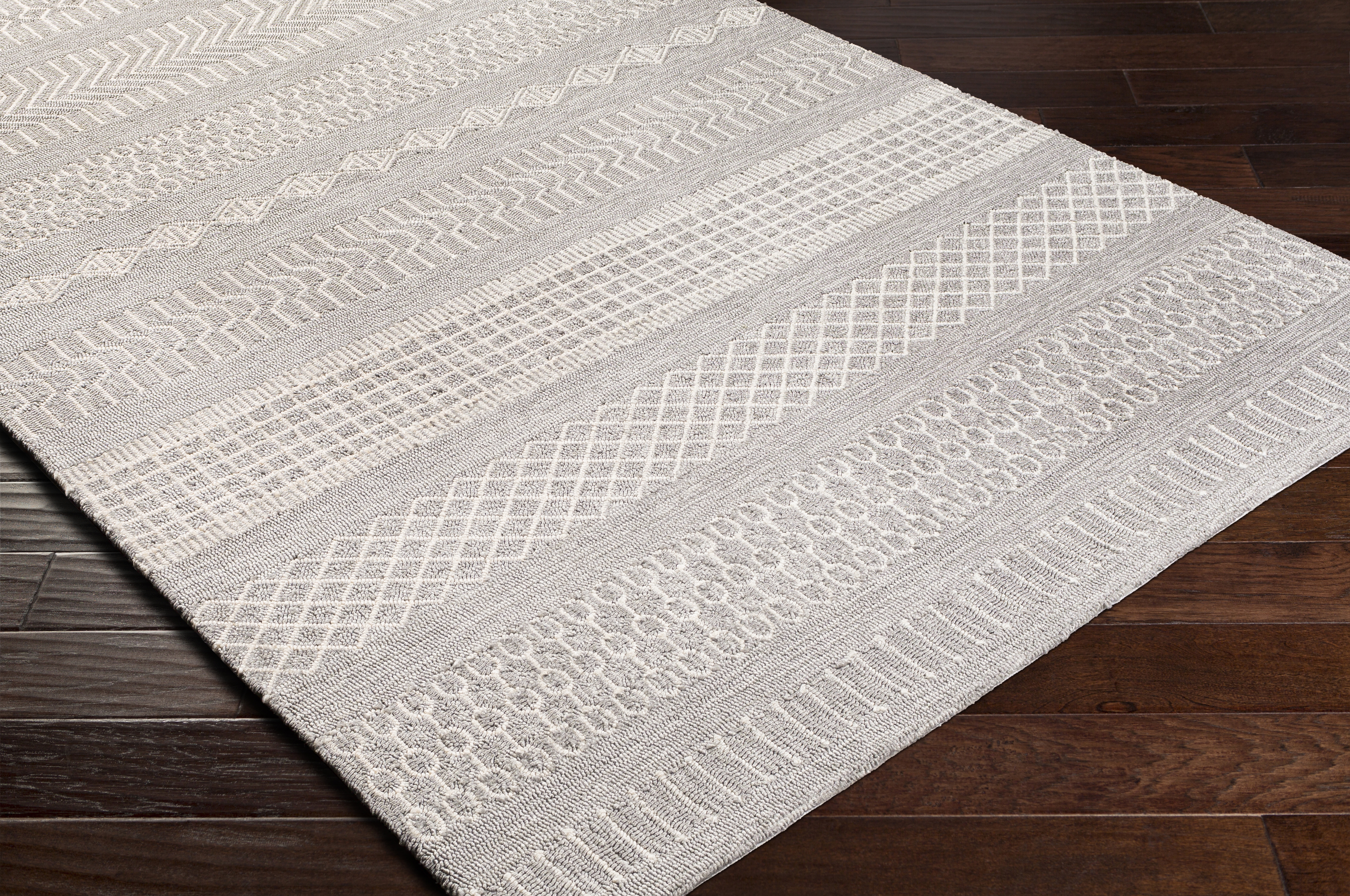 Rain Gray Outdoor 3' x 5' Handmade Rug - Image 6