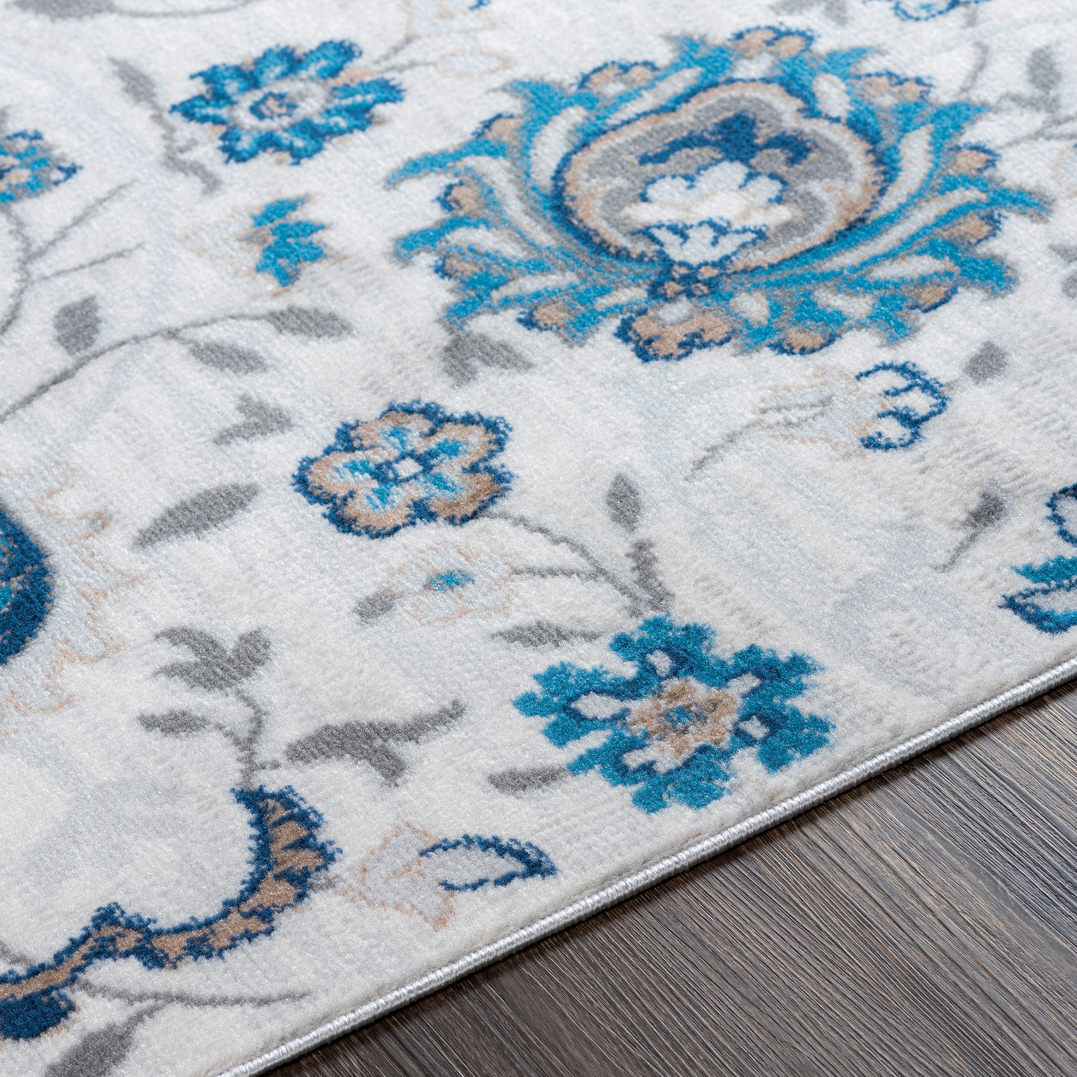 Cesar Gray Indoor 5'3" x 7' Machine Woven Rug - Image 3