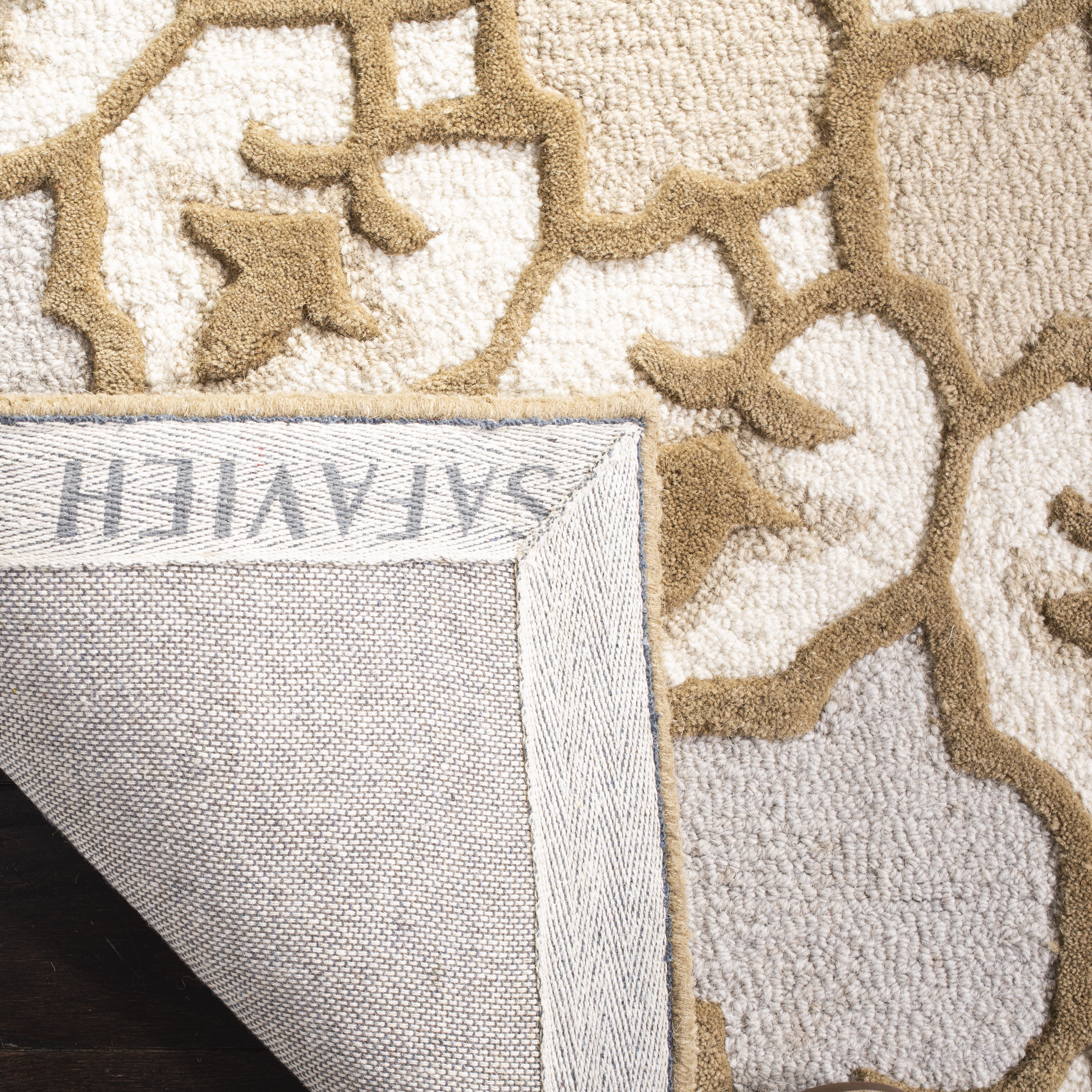 Arlo Home Hand Tufted Area Rug, BLG610B, Ivory/Dark Beig,  5' X 8' - Image 3