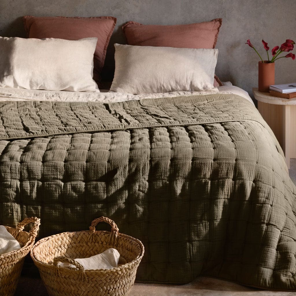 The Citizenry Organic Cotton Gauze Quilt | Full/Queen | Olive - Image 4
