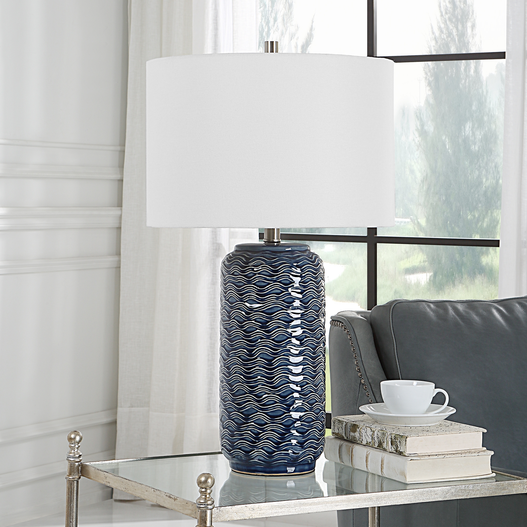 TABLE LAMP - Image 2