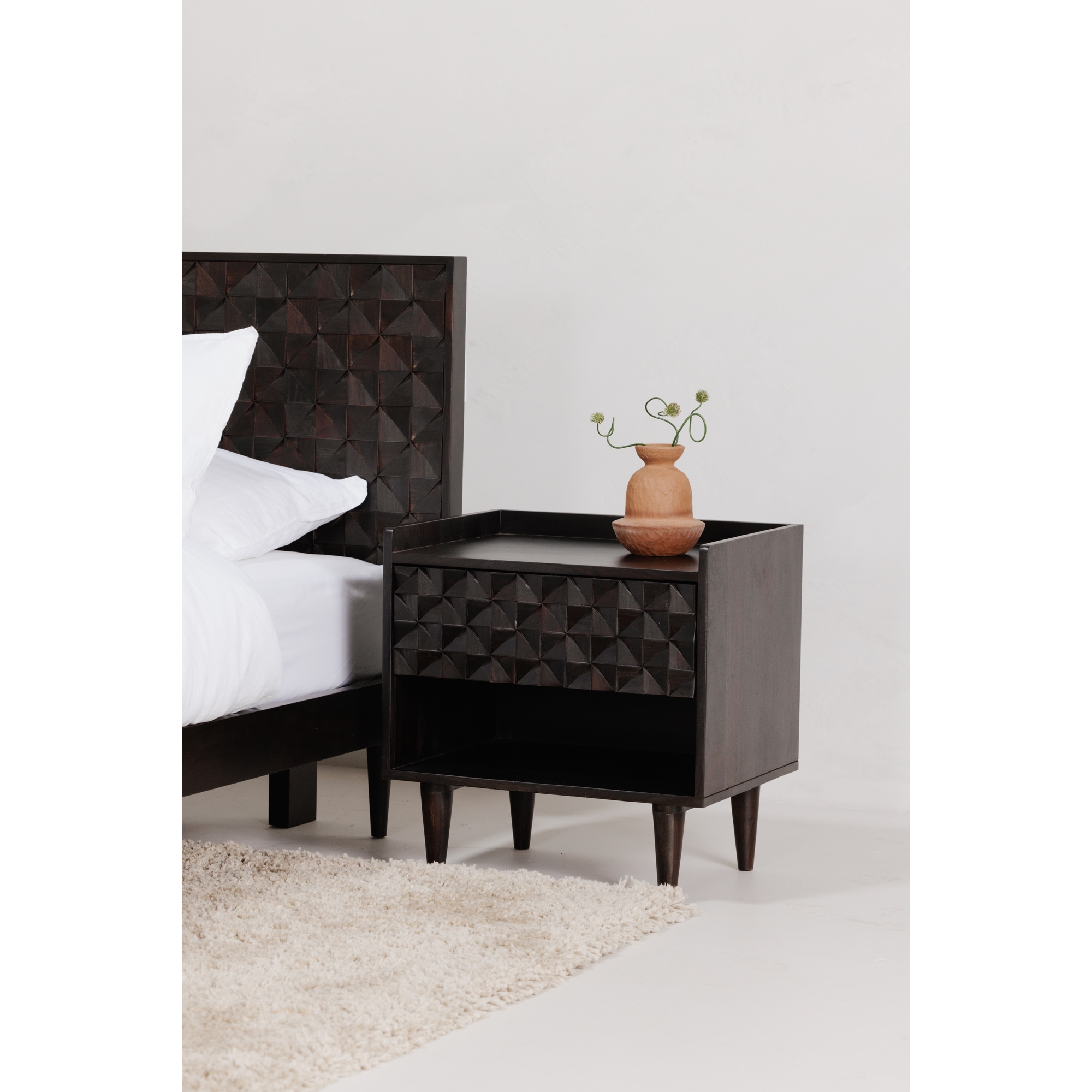 Pablo King Bed Black - Image 10