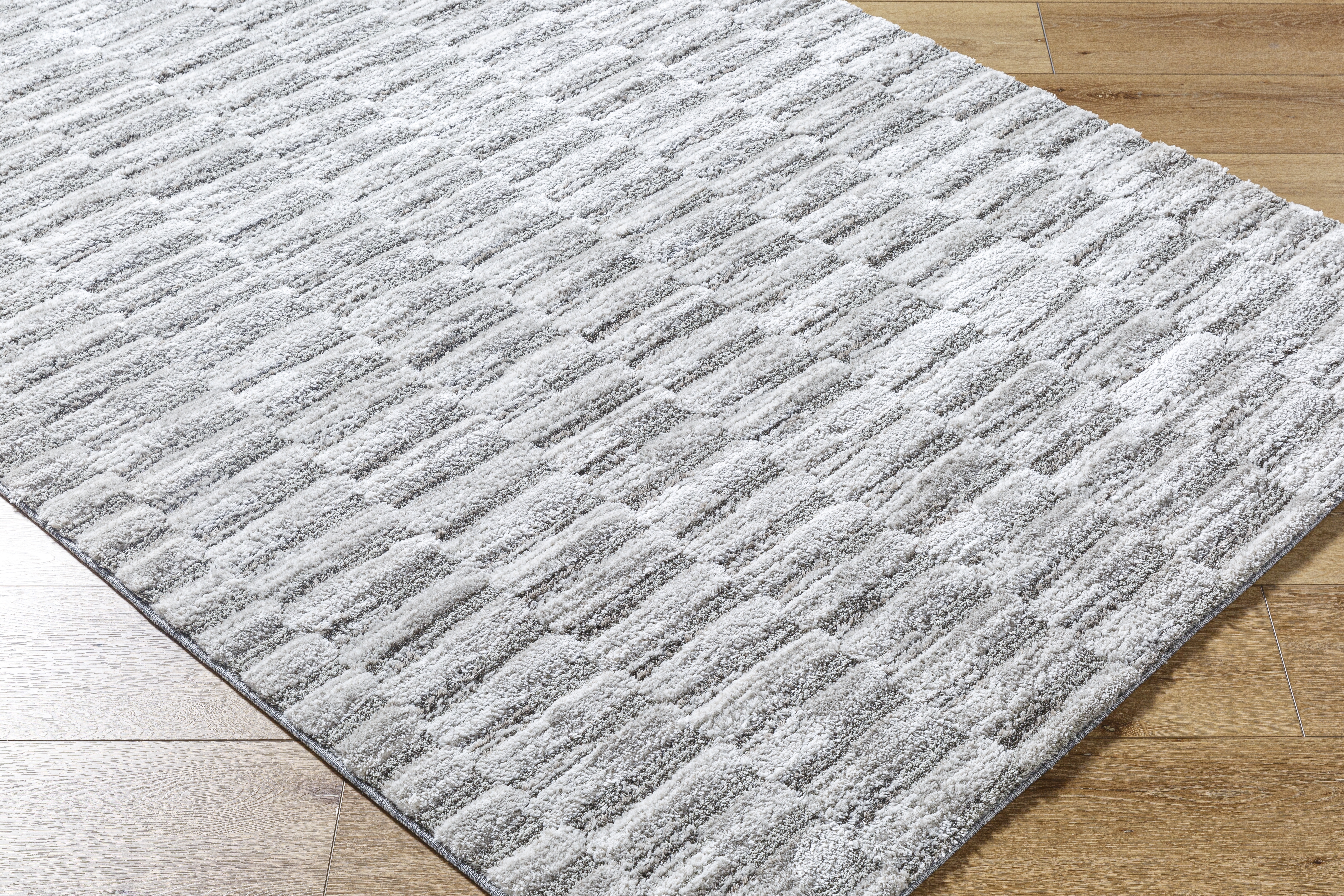 Delight Shag Gray Indoor 5'3" x 7' Machine Woven Rug - Image 4