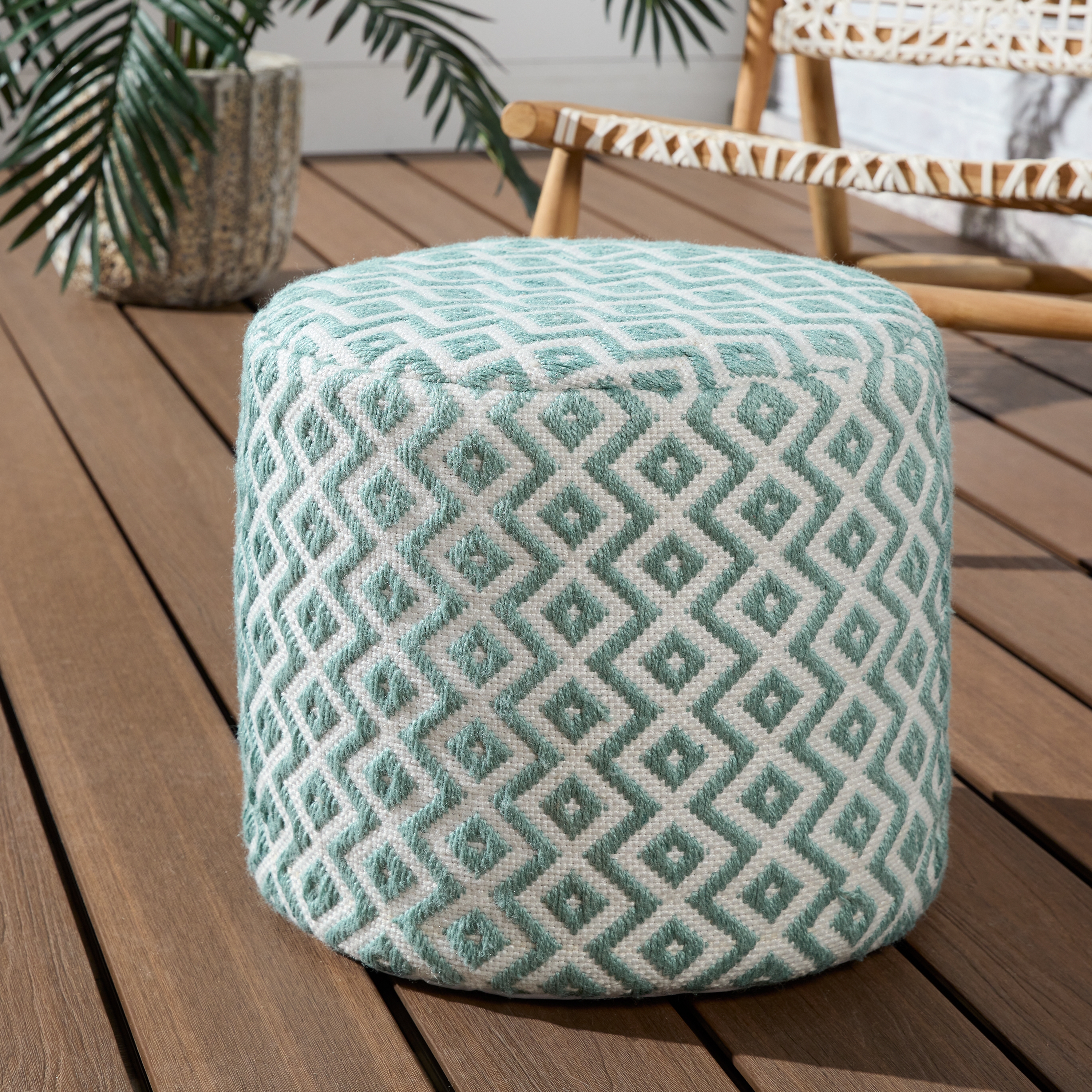 Vibe by Osbourne Indoor/ Outdoor Chevron Teal/ Ivory Cylinder Pouf - Image 2