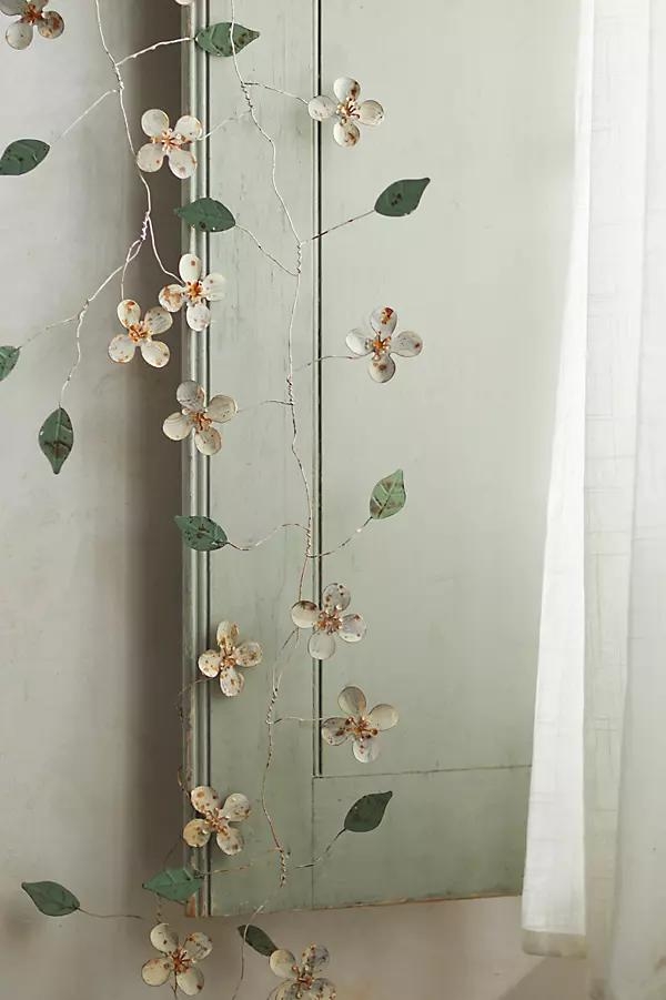 Dogwood Iron Garland - Image 0