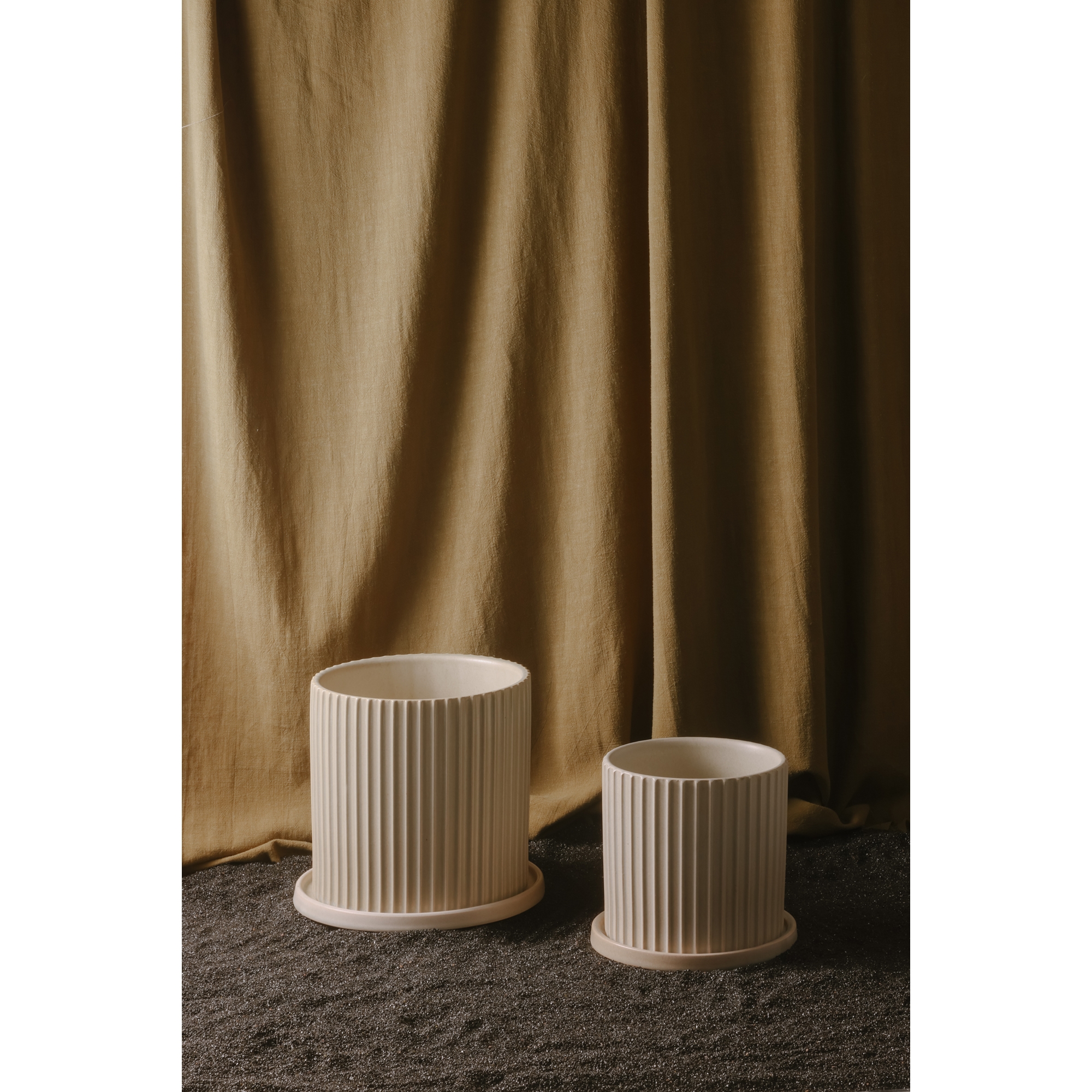 Kuhi Small Planter Beige - Image 6