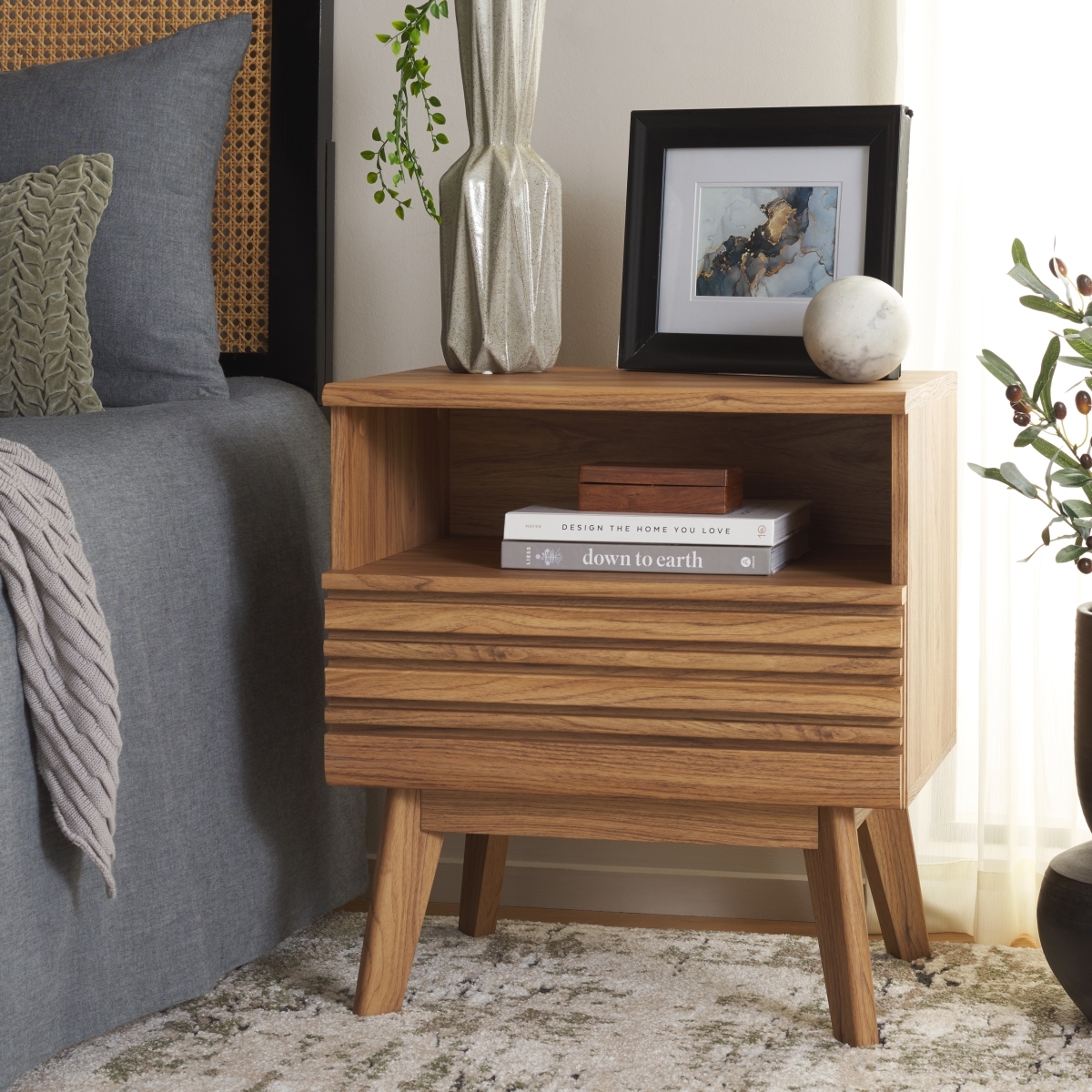 Esma 1 Drawer 1 Shelf Nightstand - Oak - Safavieh - Image 1