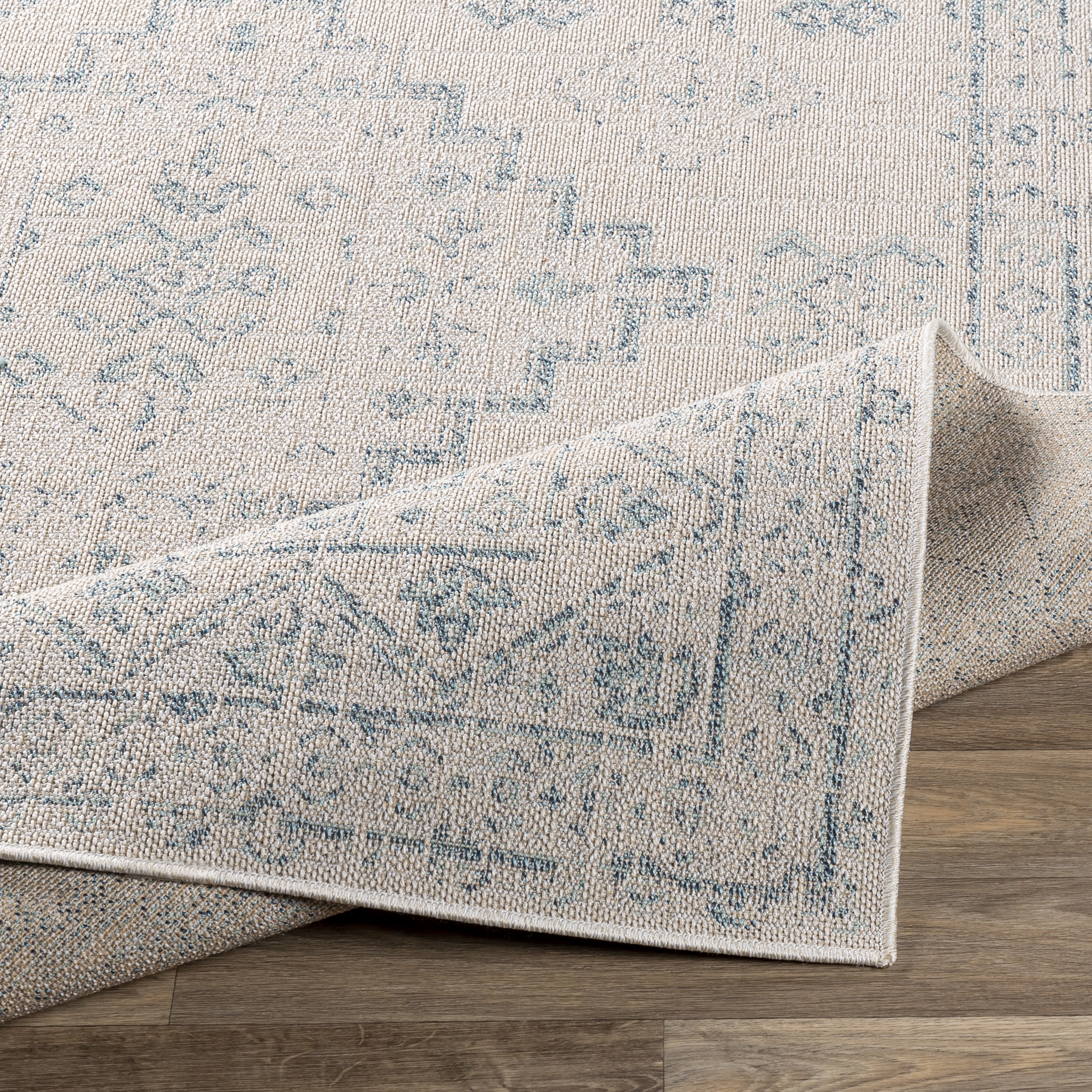 Veranda Gray Outdoor 6'7" x 9' Machine Woven Rug - Image 4