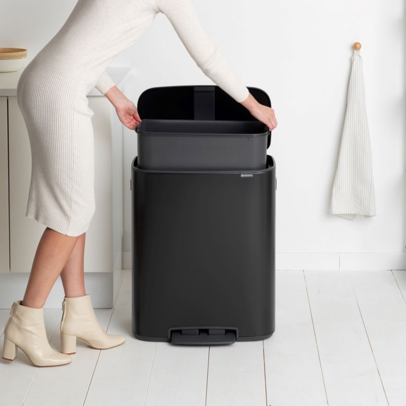Brabantia Bo Step On Trash Can, Matte Black, 16 Gallon - Image 3