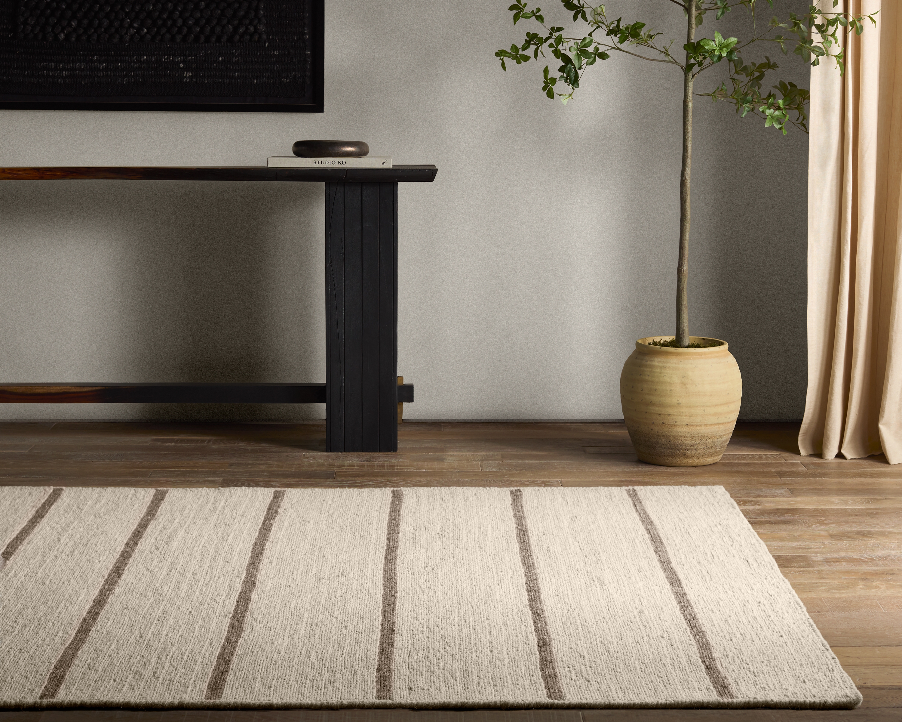 Label J Almeda BAV02 Handmade Striped Ivory and Dark Gray Area Rug (5'x8') - Image 5