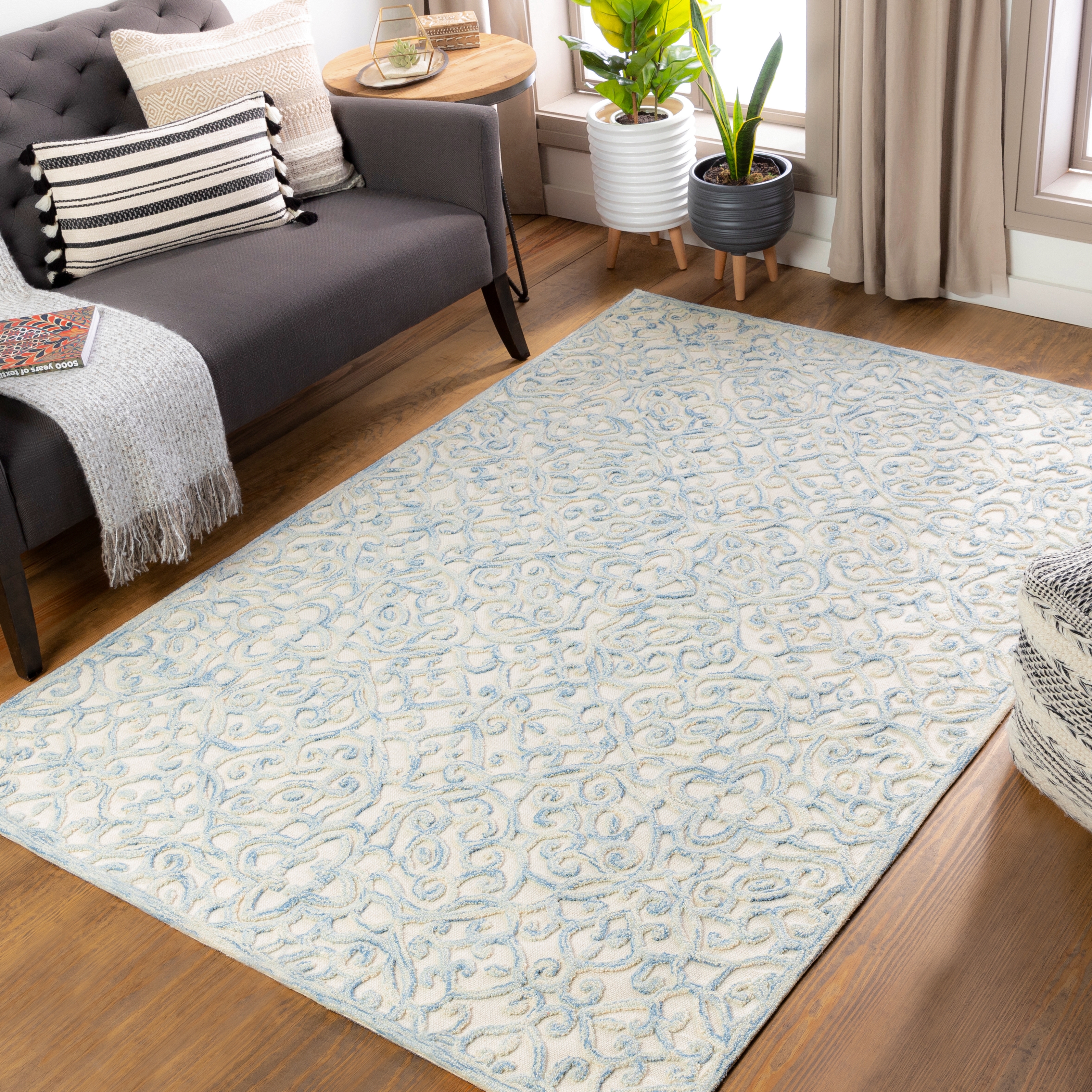 Elegance Blue Indoor 2'6" x 4' Handmade Rug - Image 1
