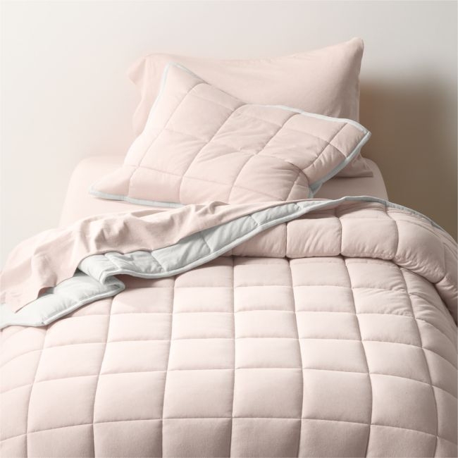 Comfy Tee Organic Cotton Jersey Reversible Pink and Beige Twin XL Quilt - Image 0