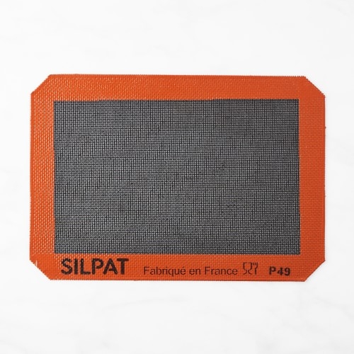 Silpat Nonstick Boulangerie Perforated Crisping Quarter Sheet - Image 0