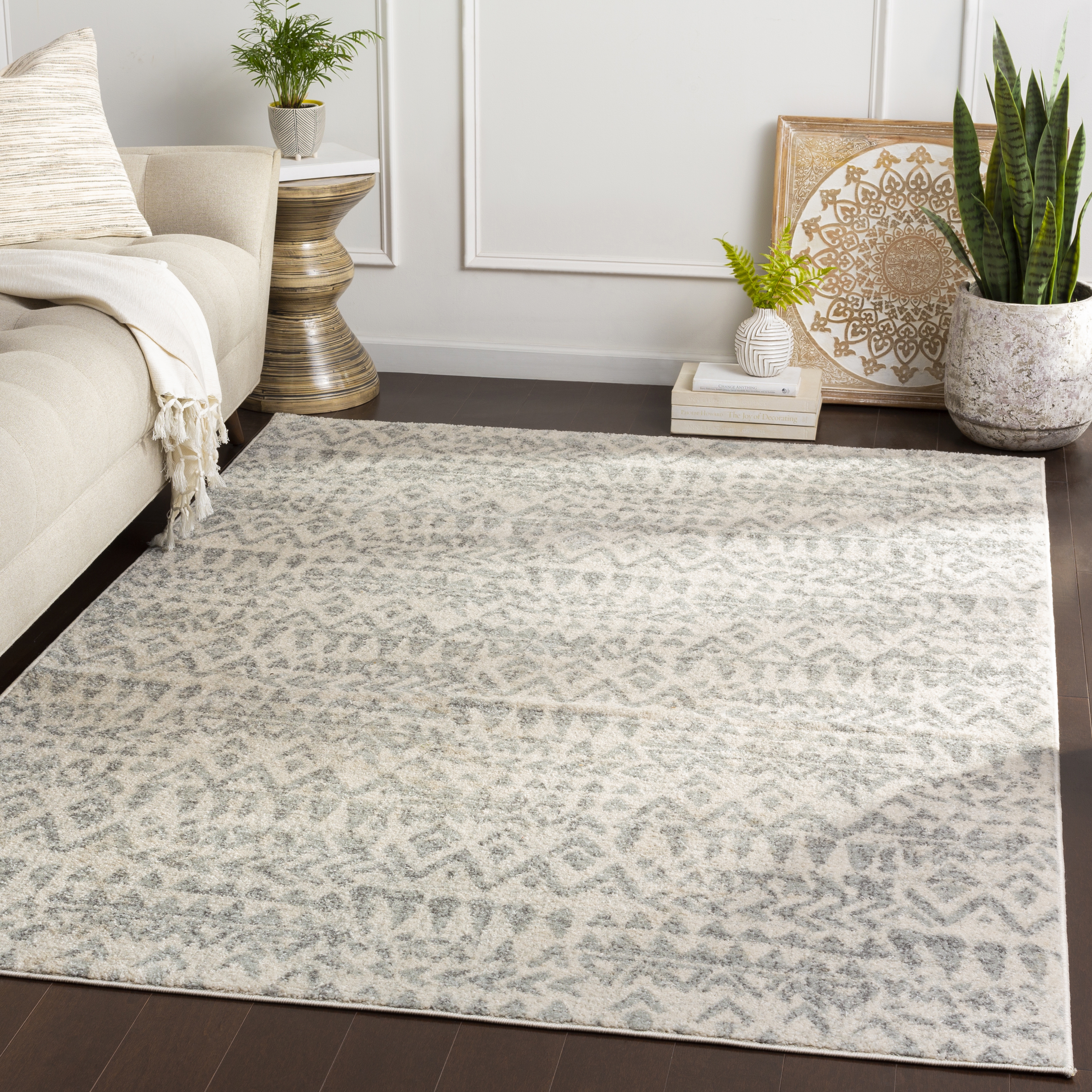 Elaziz Rug, 7'10" x 10'3", Beige & Gray - Image 5