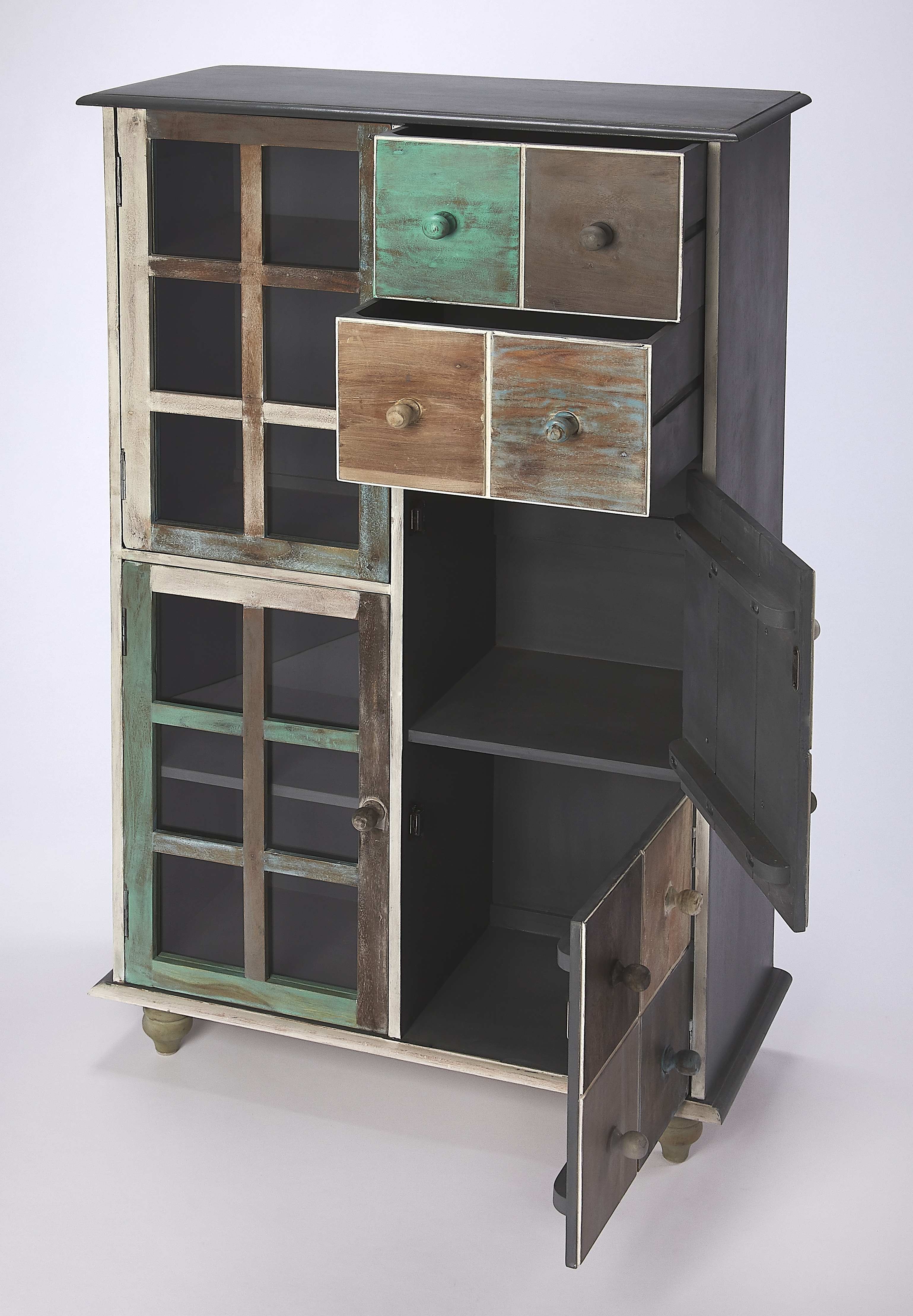 Boise Artifacts Accent Chest - Image 3