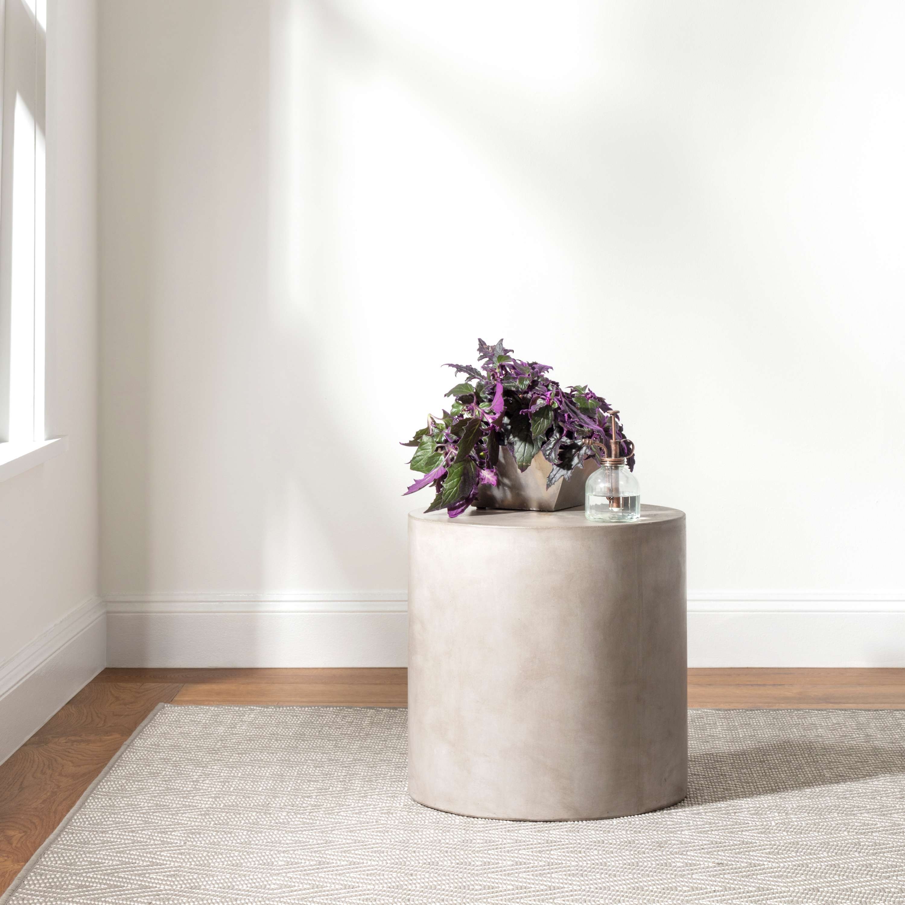 Diamond Platinum/White Handwoven Indoor/Outdoor Rug - Image 5