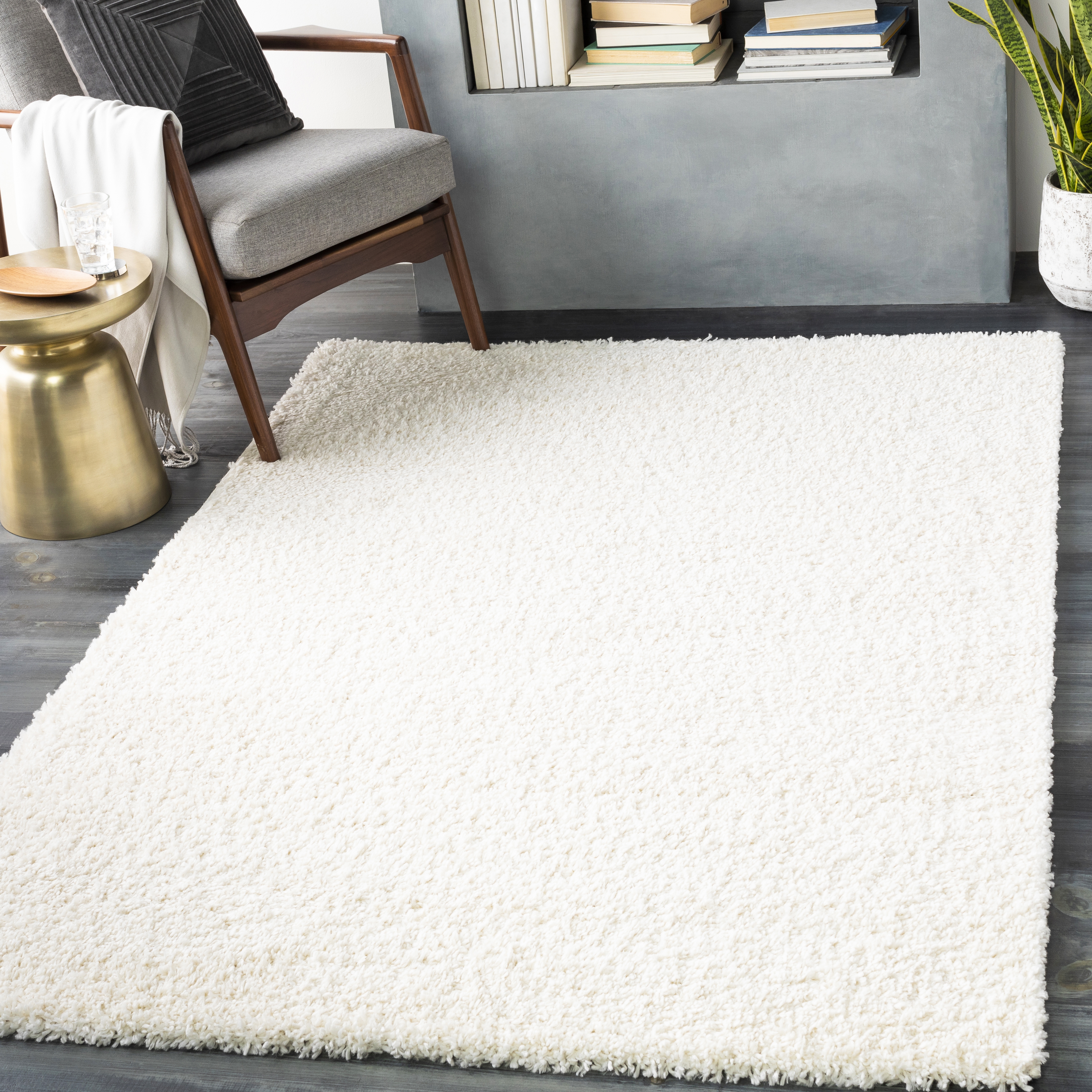 Deluxe Shag Rug, 8'10" x 12' - Image 1