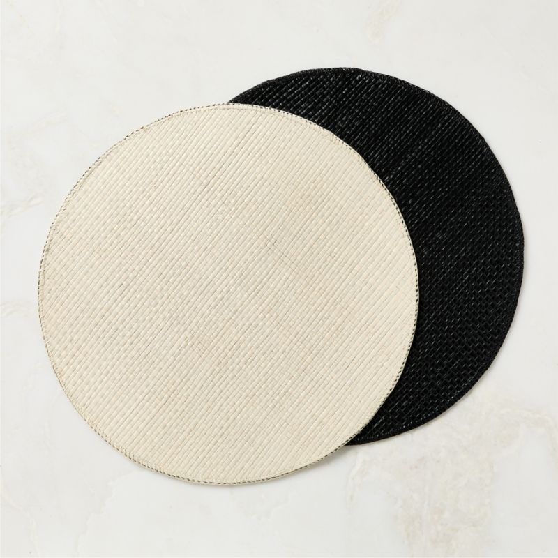 Kanawa Warm White Woven Round Placemat - Image 2